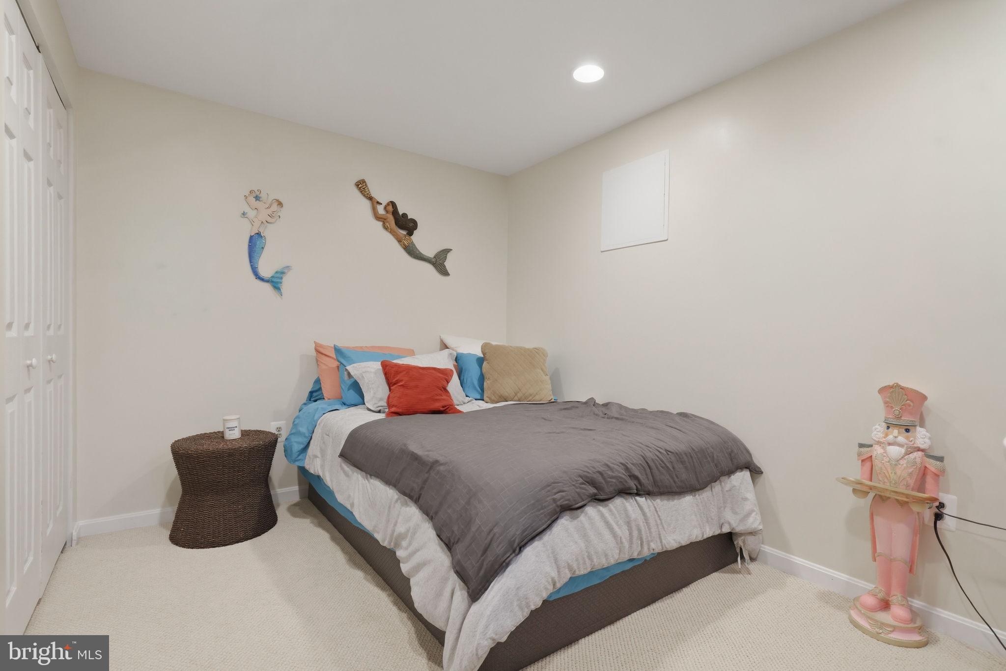 FRANKLIN FARM - Residential