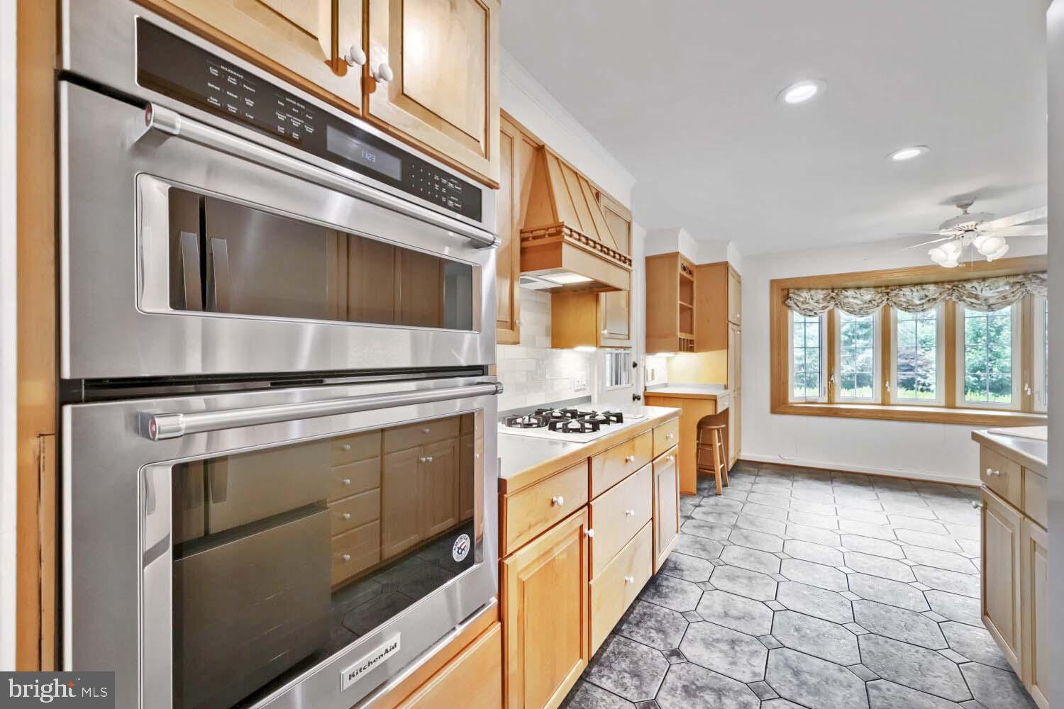 WEST RIDING - Residential