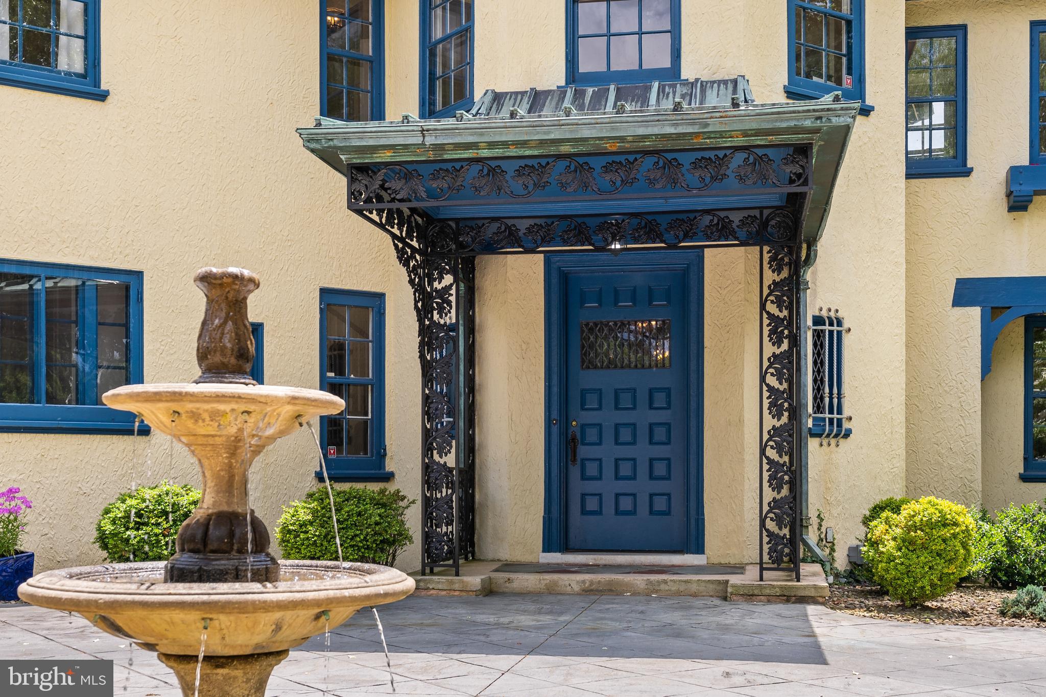 EDGEWATER - Residential