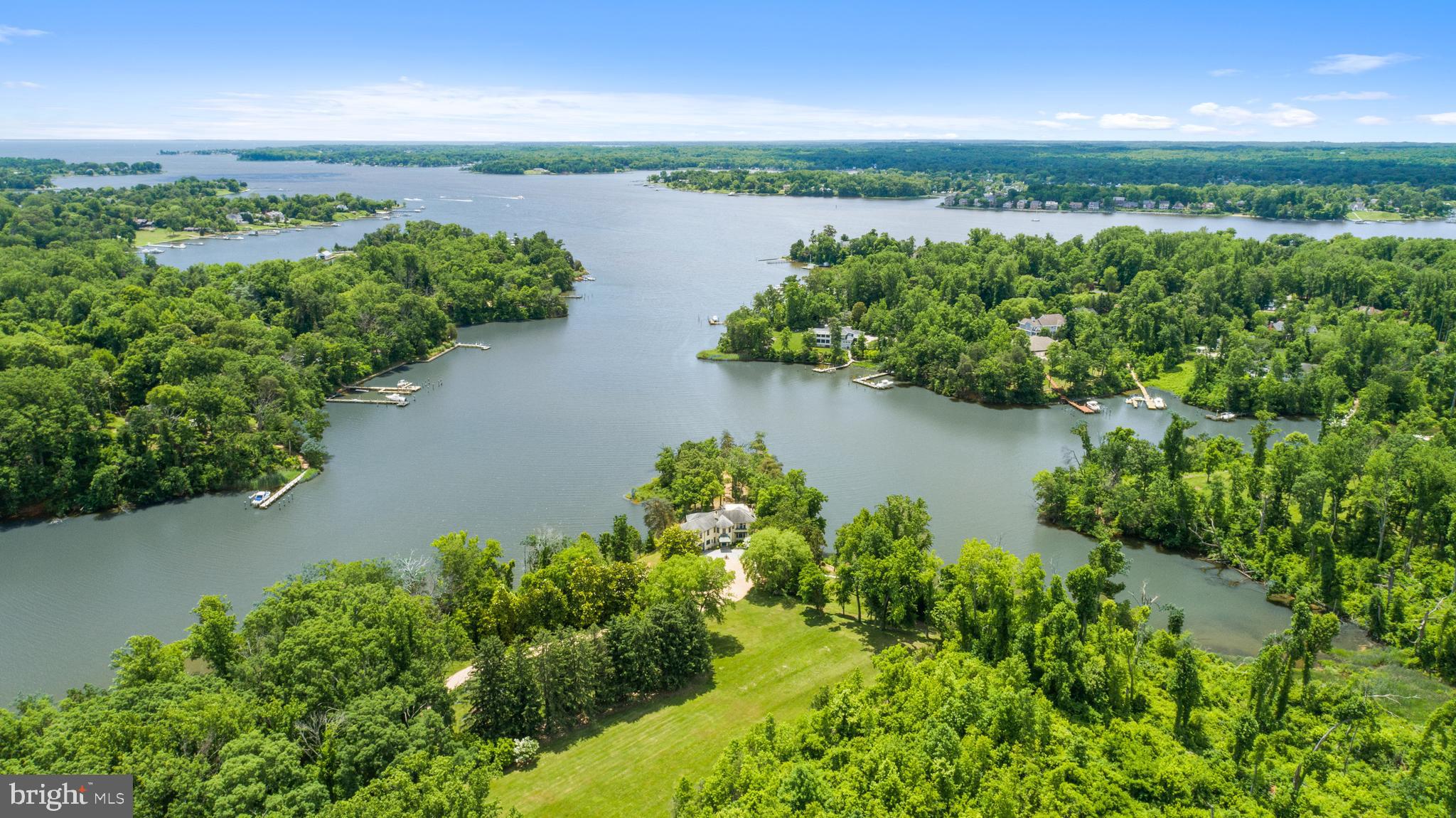 EDGEWATER - Residential