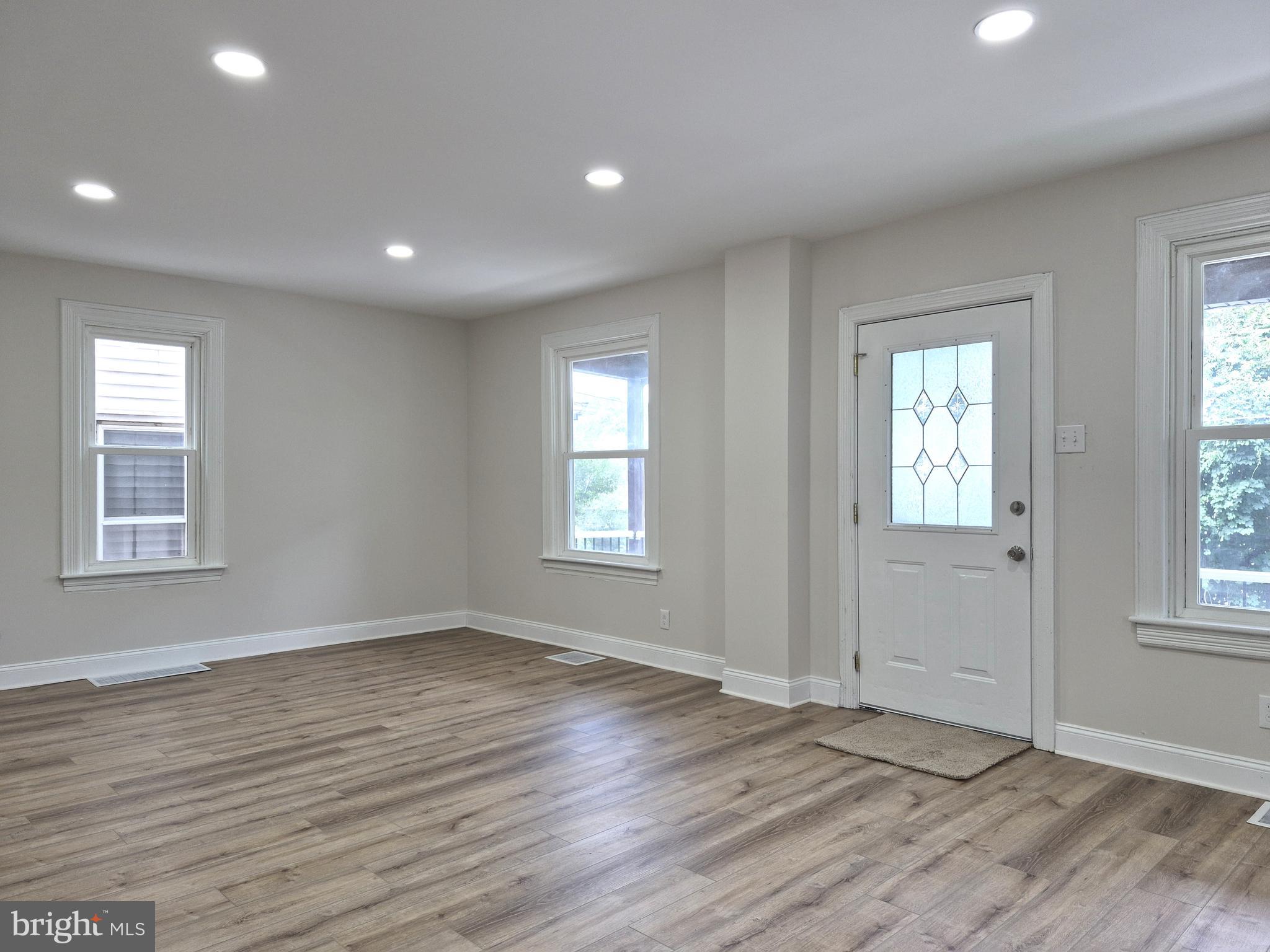 EAST PENNSBORO - Residential