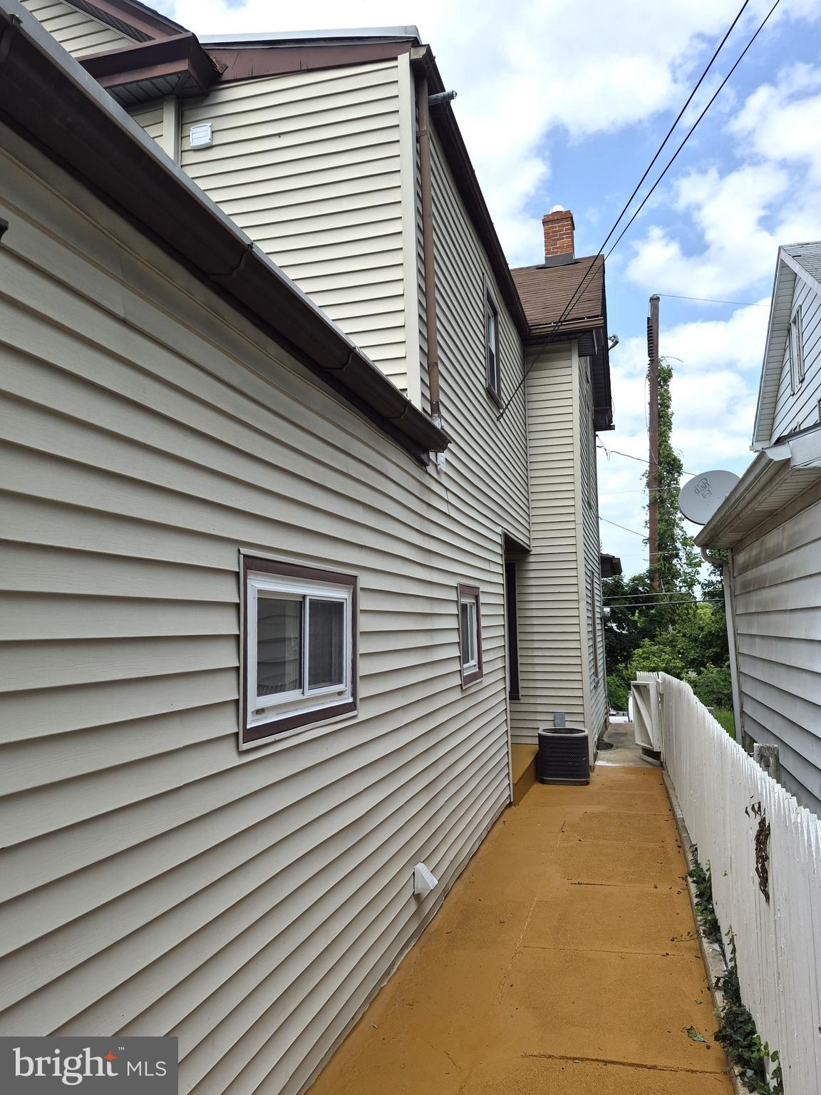 EAST PENNSBORO - Residential