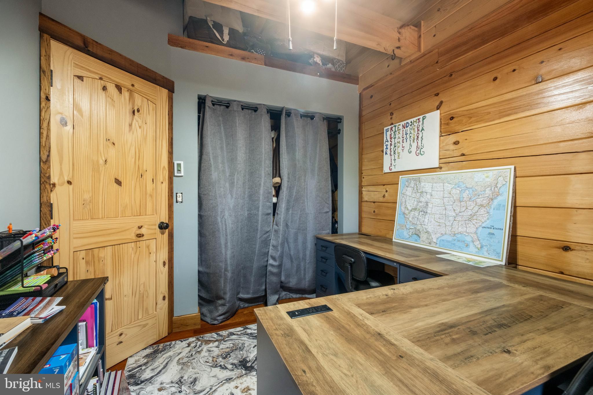 DEVILS HALF ACRE - Residential