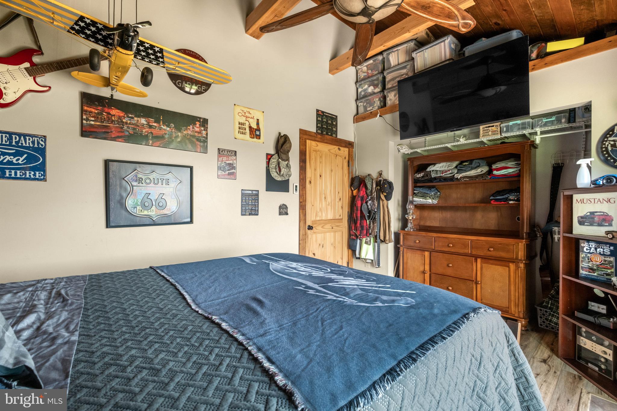 DEVILS HALF ACRE - Residential