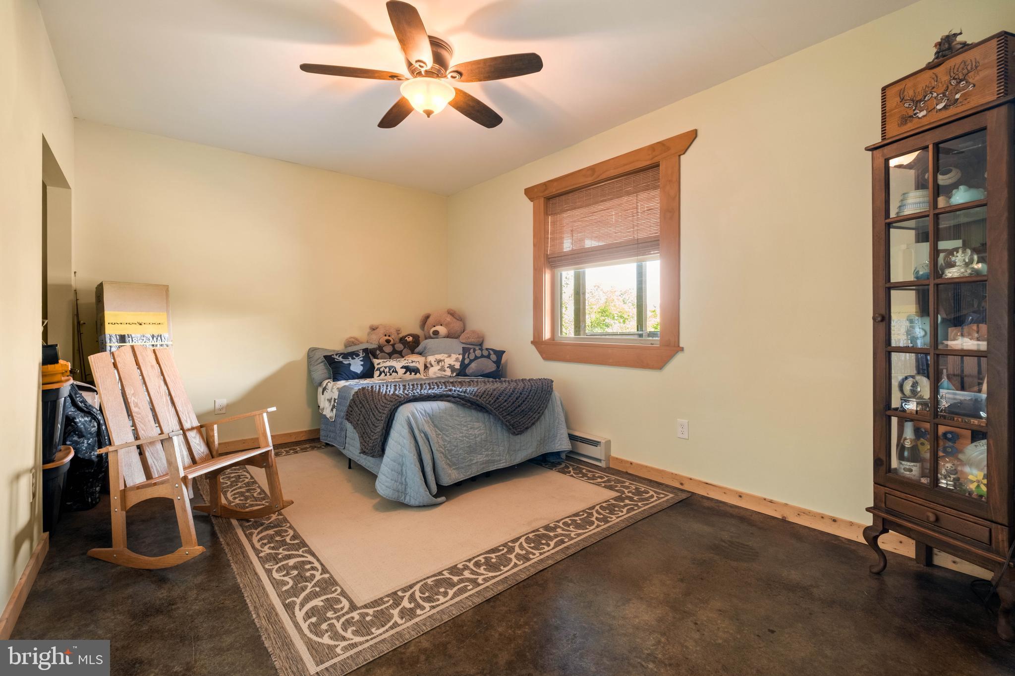 DEVILS HALF ACRE - Residential