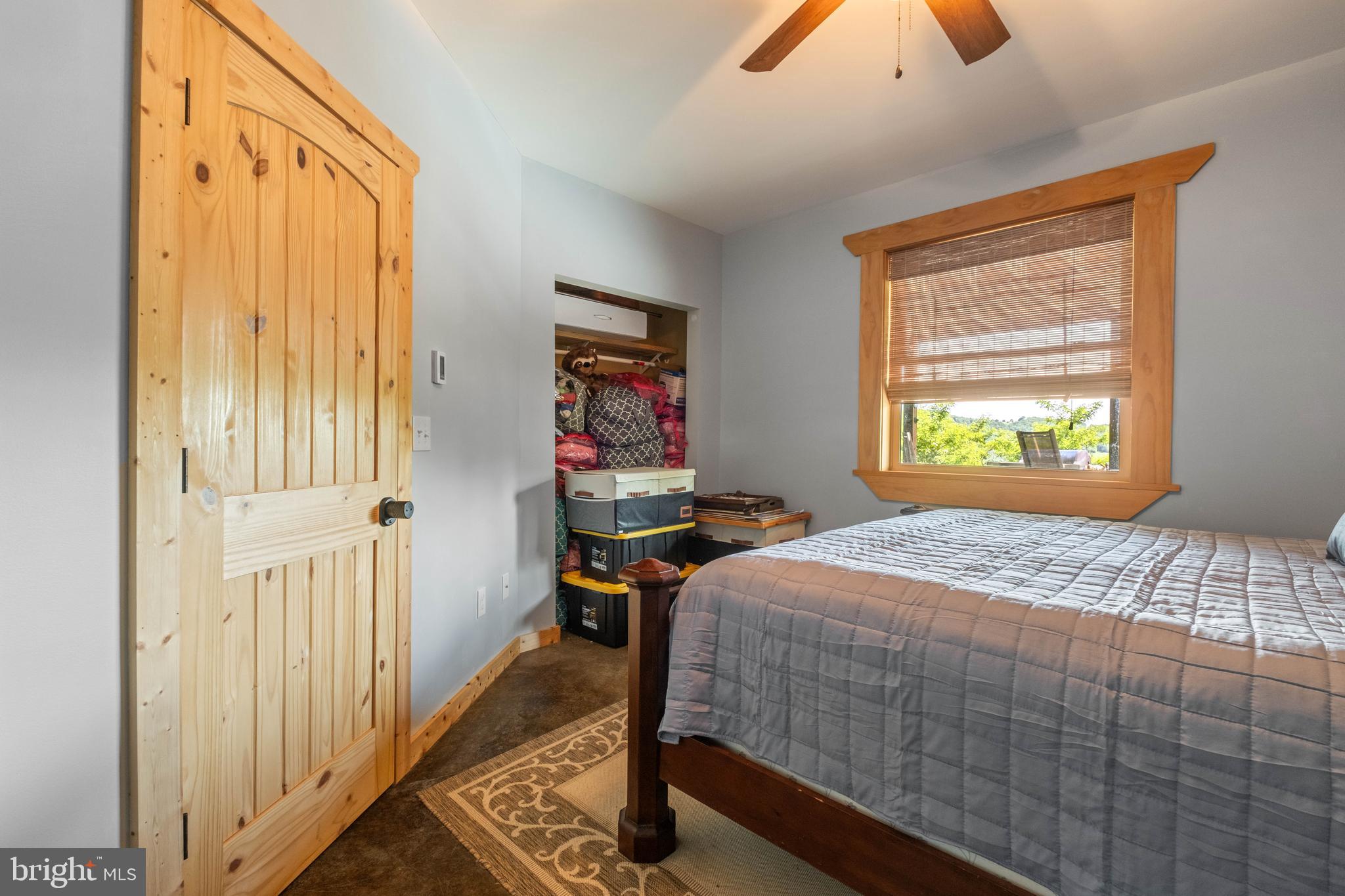 DEVILS HALF ACRE - Residential