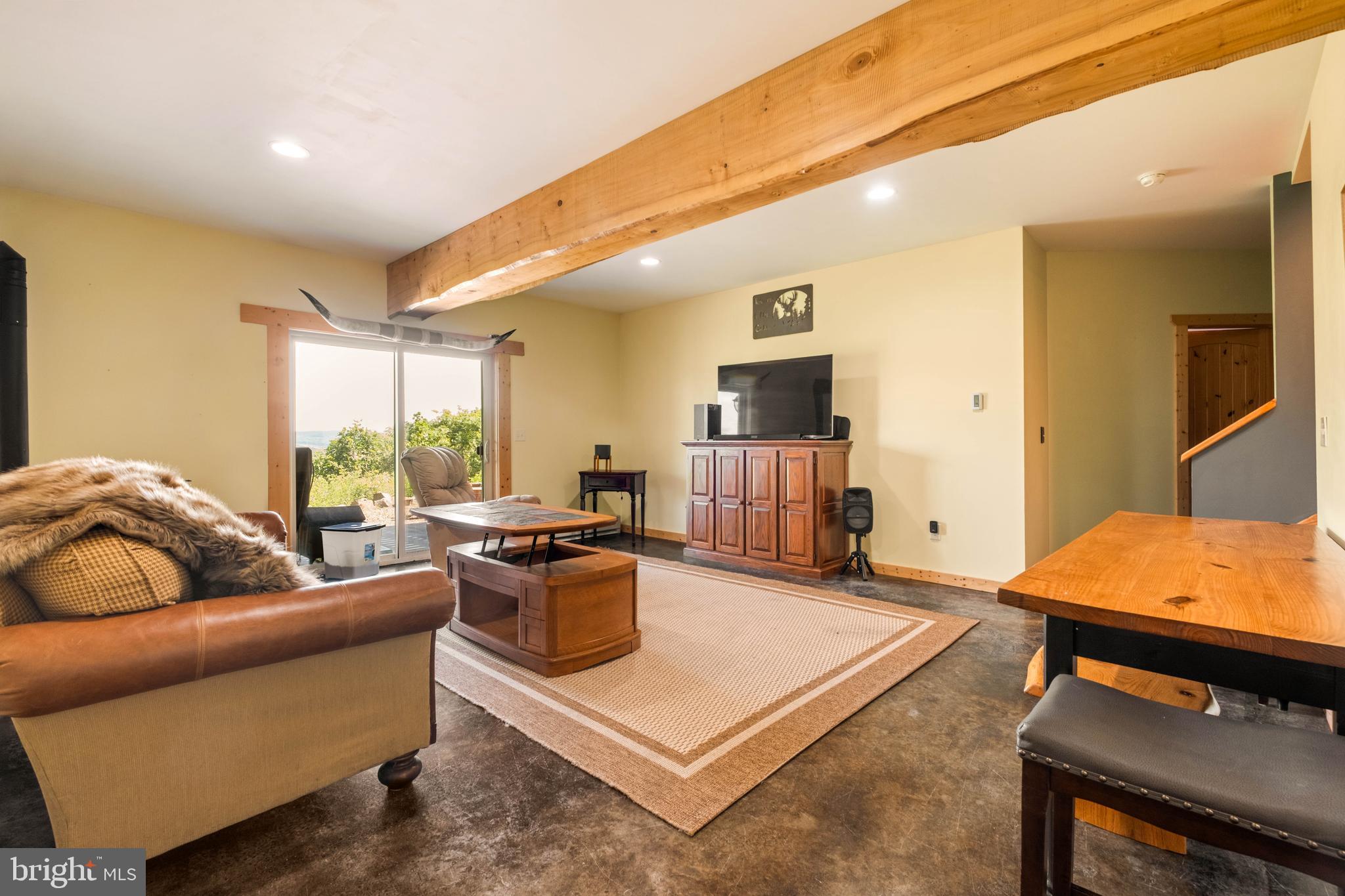 DEVILS HALF ACRE - Residential