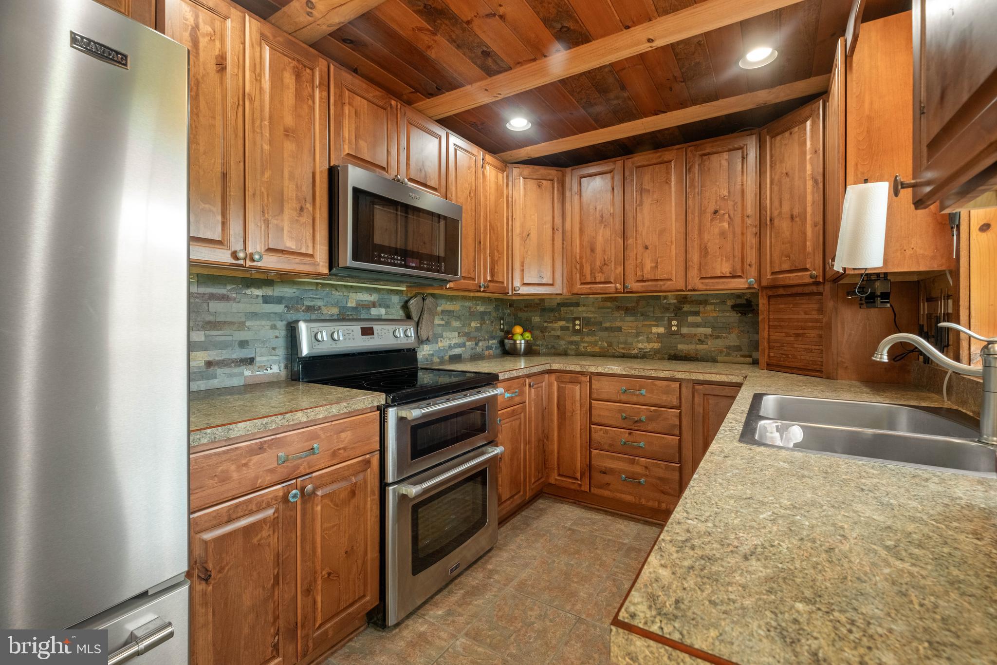 DEVILS HALF ACRE - Residential