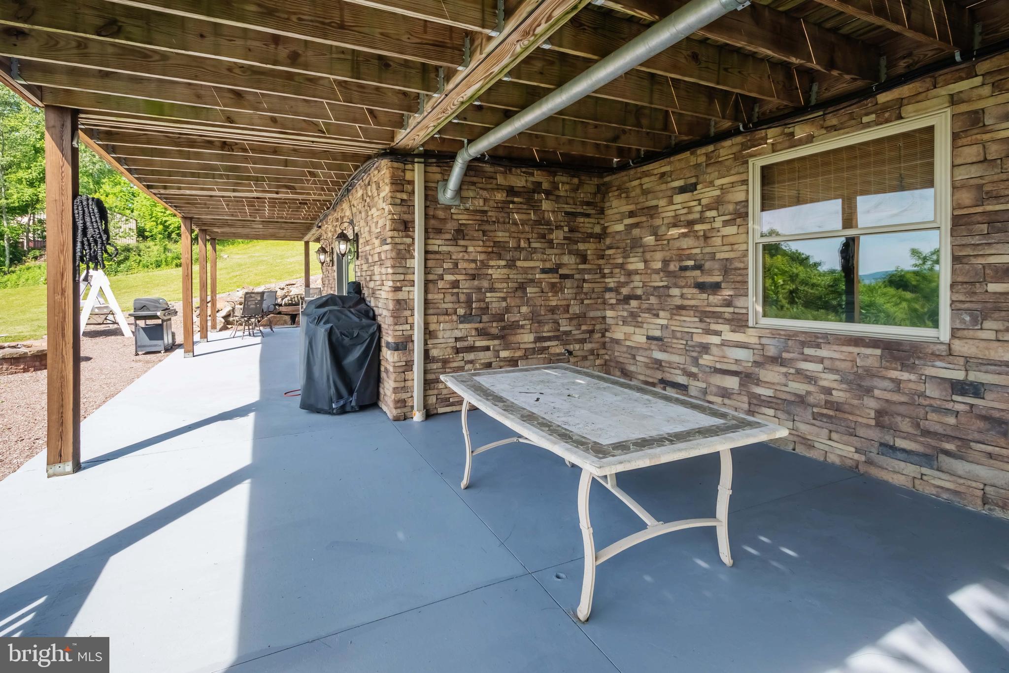 DEVILS HALF ACRE - Residential