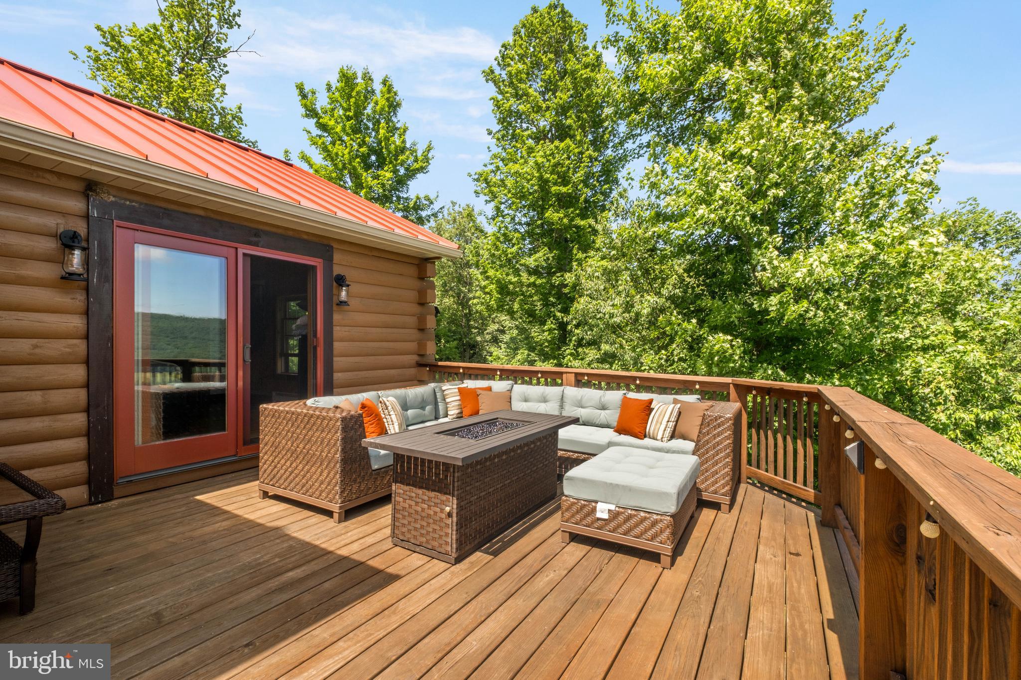 DEVILS HALF ACRE - Residential