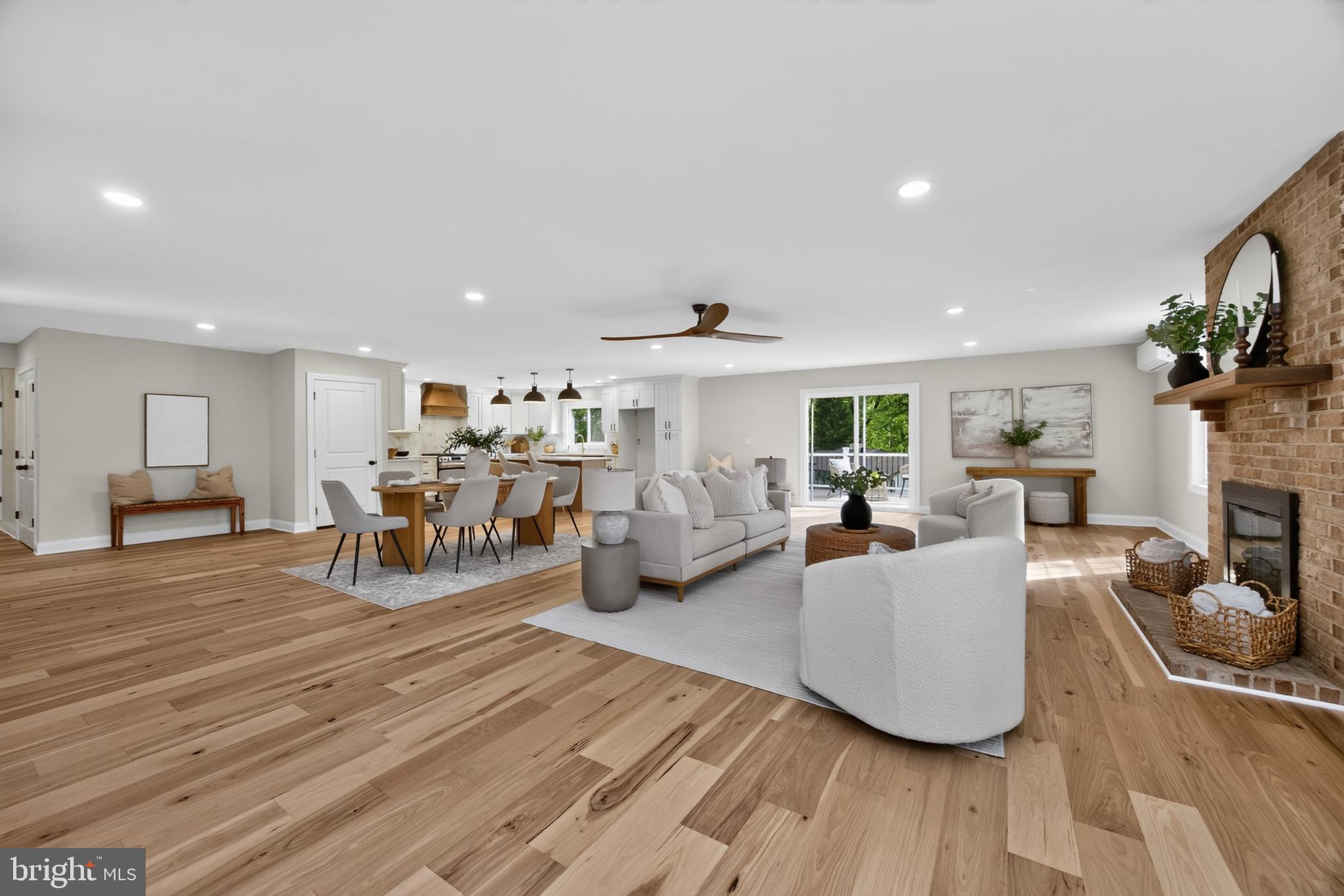 FRENCH CREEK MANOR - Residential
