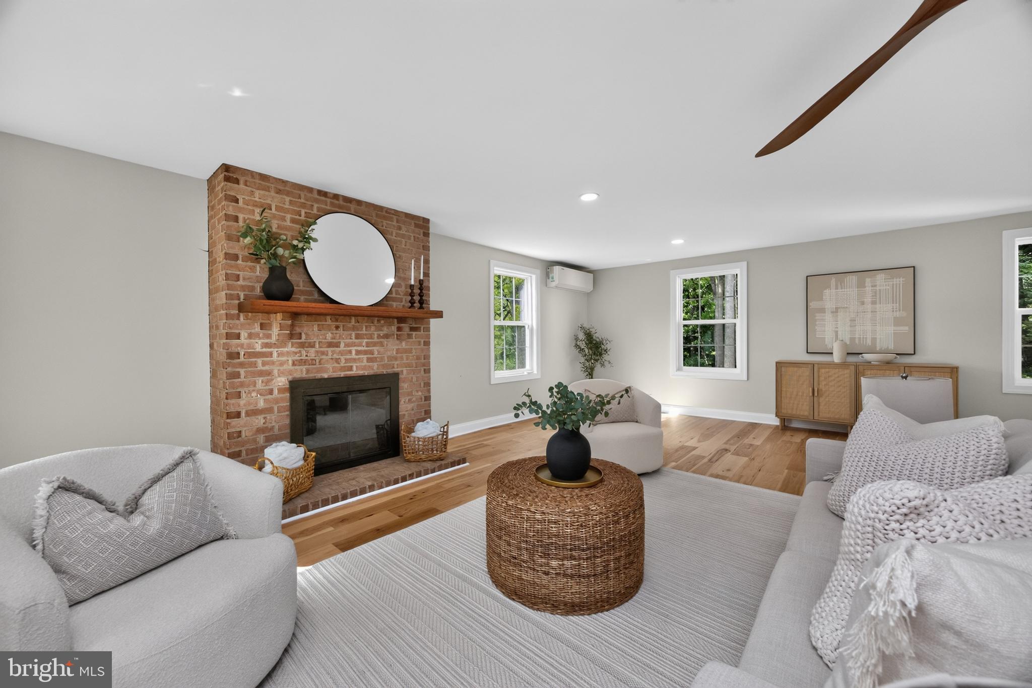 FRENCH CREEK MANOR - Residential