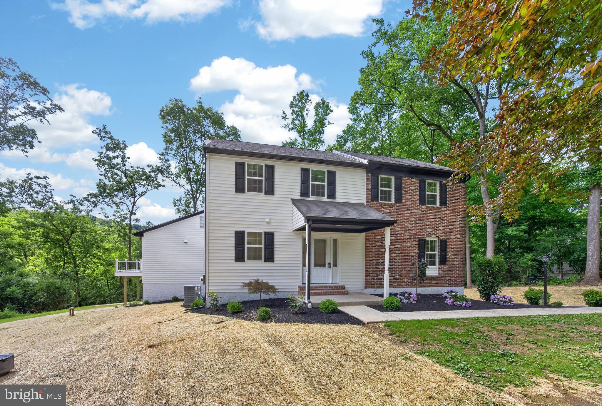 FRENCH CREEK MANOR - Residential