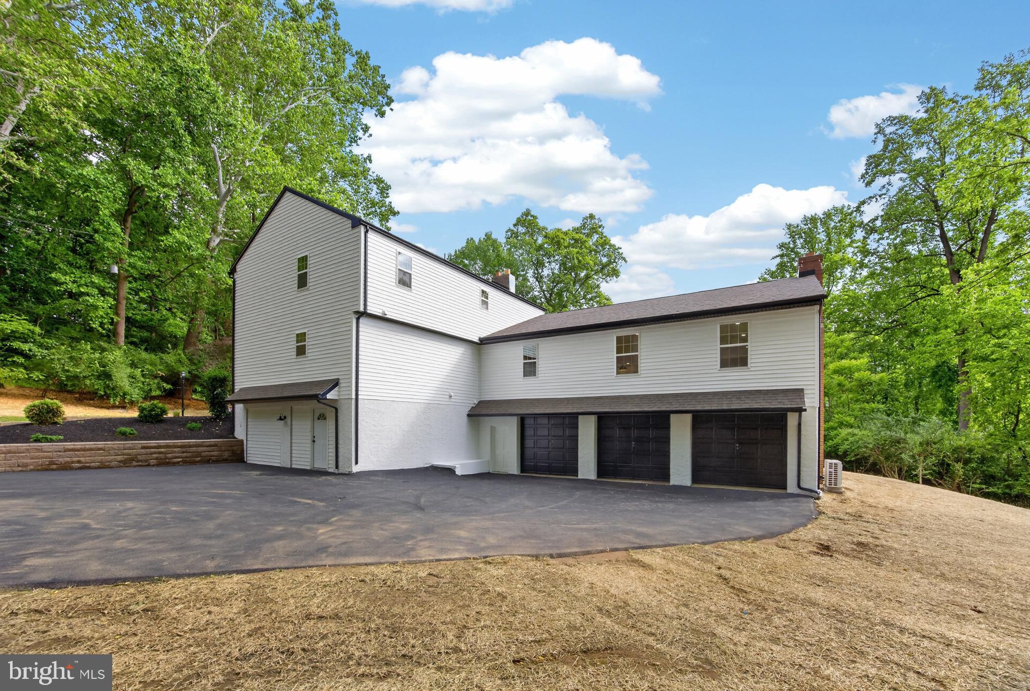 FRENCH CREEK MANOR - Residential