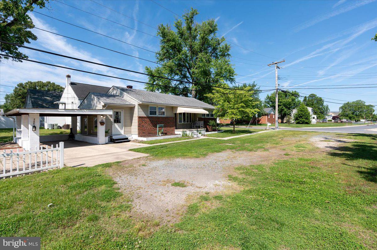 LYNCH POINT - Residential
