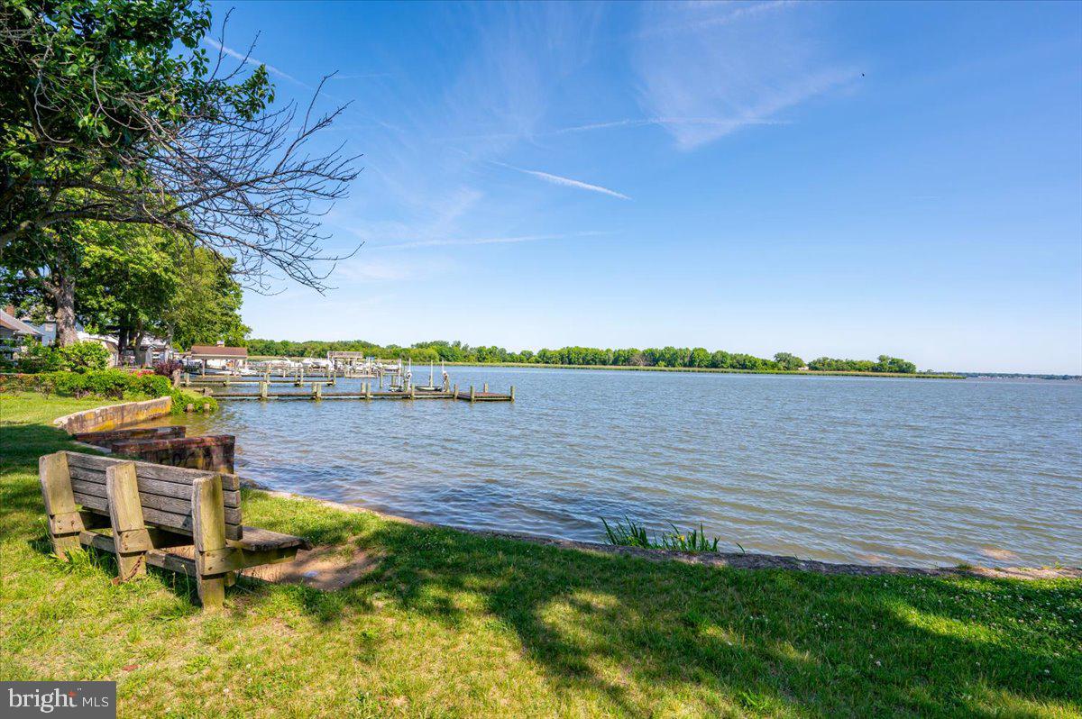 LYNCH POINT - Residential