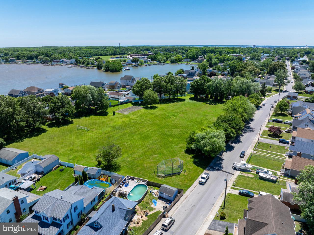 LYNCH POINT - Residential