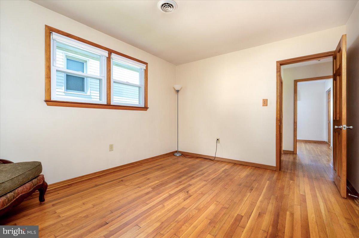 LYNCH POINT - Residential