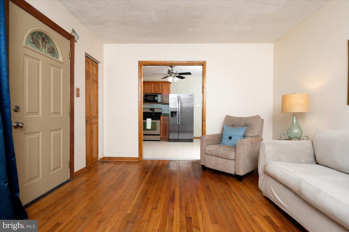 LYNCH POINT - Residential