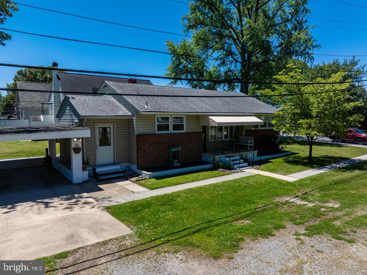 LYNCH POINT - Residential