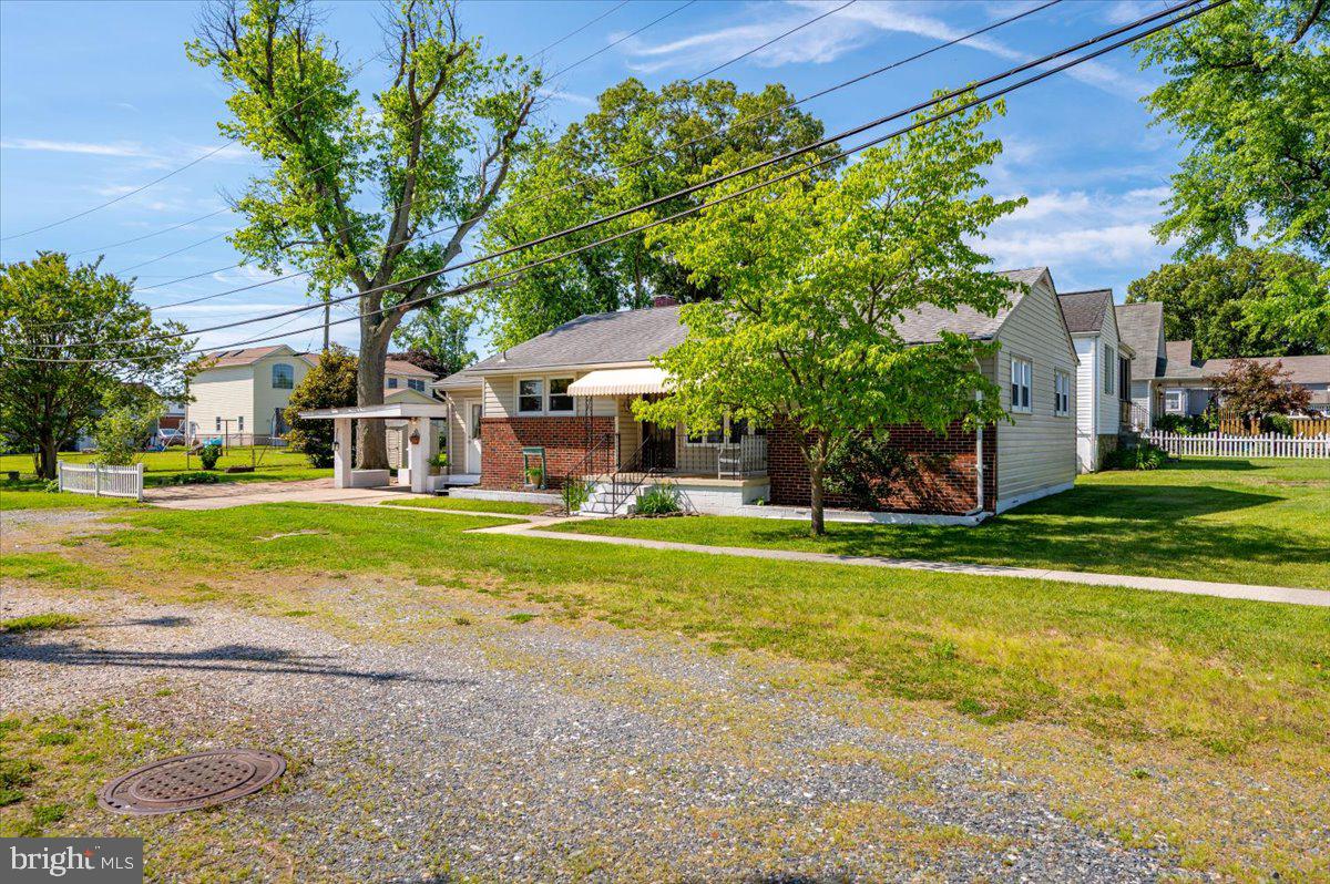 LYNCH POINT - Residential