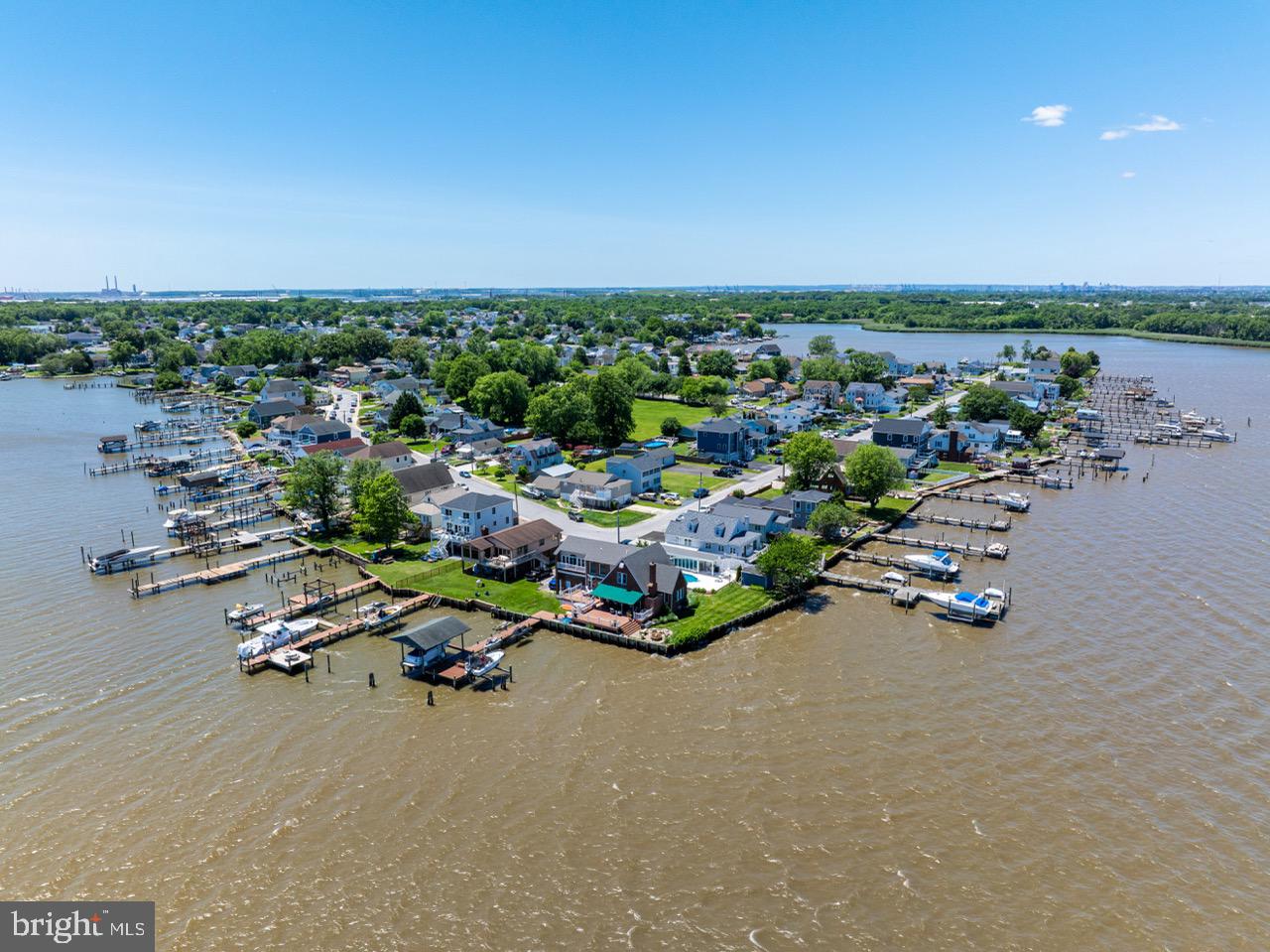 LYNCH POINT - Residential