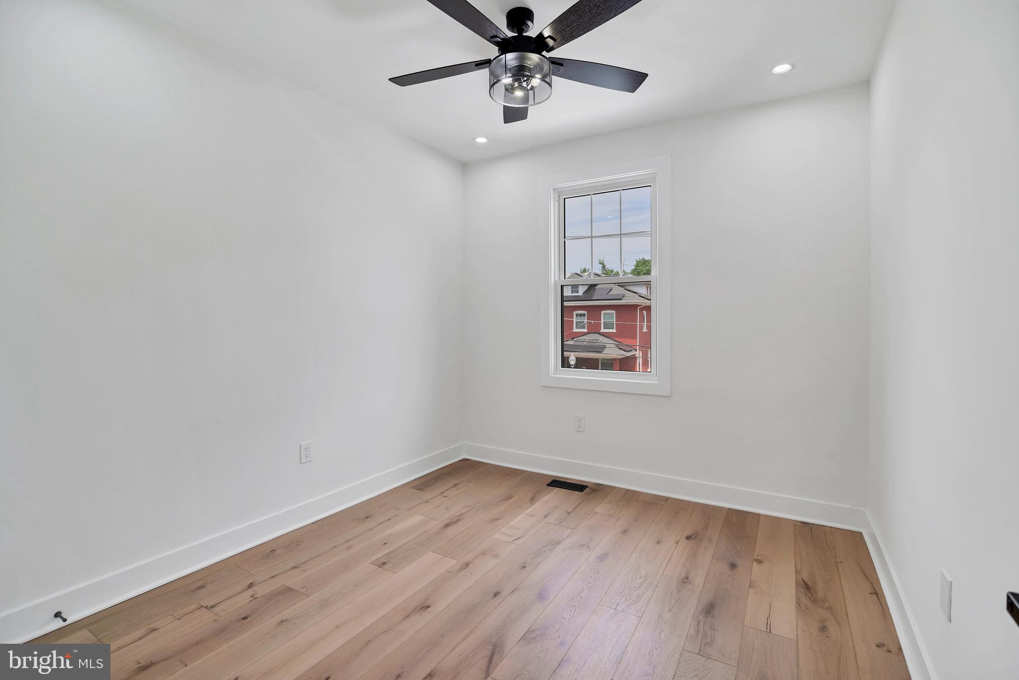 PETWORTH - Residential