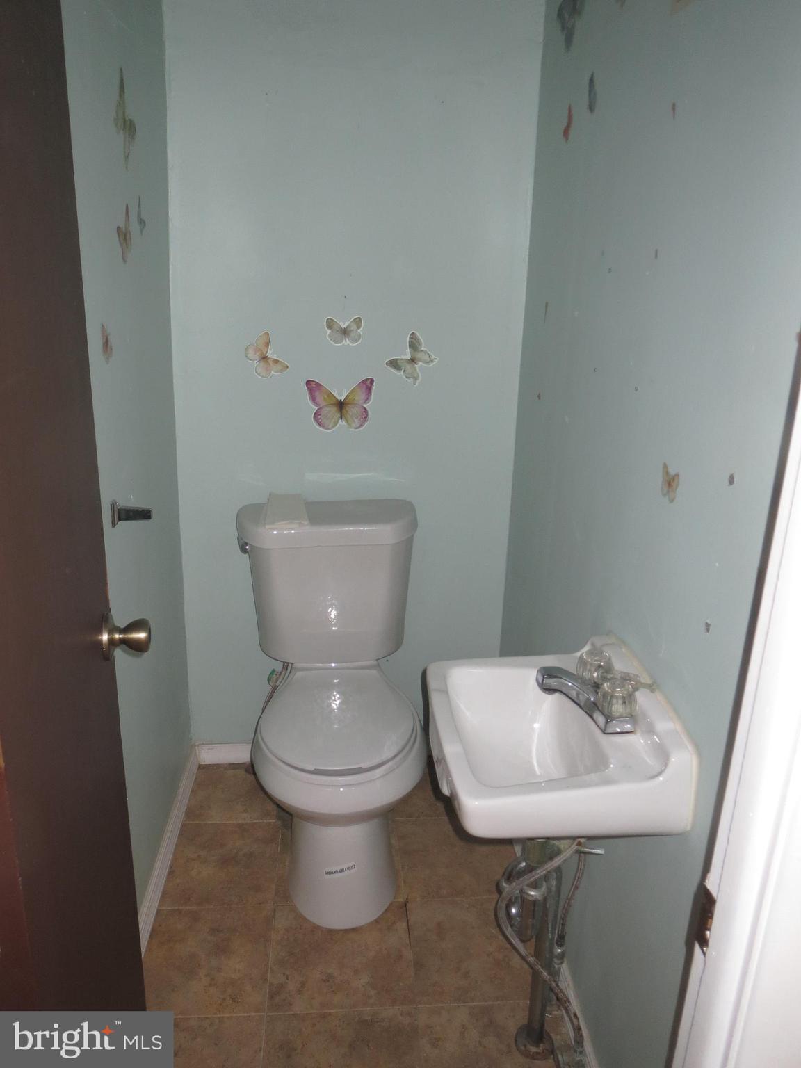 OVERBROOK - Commercial Sale