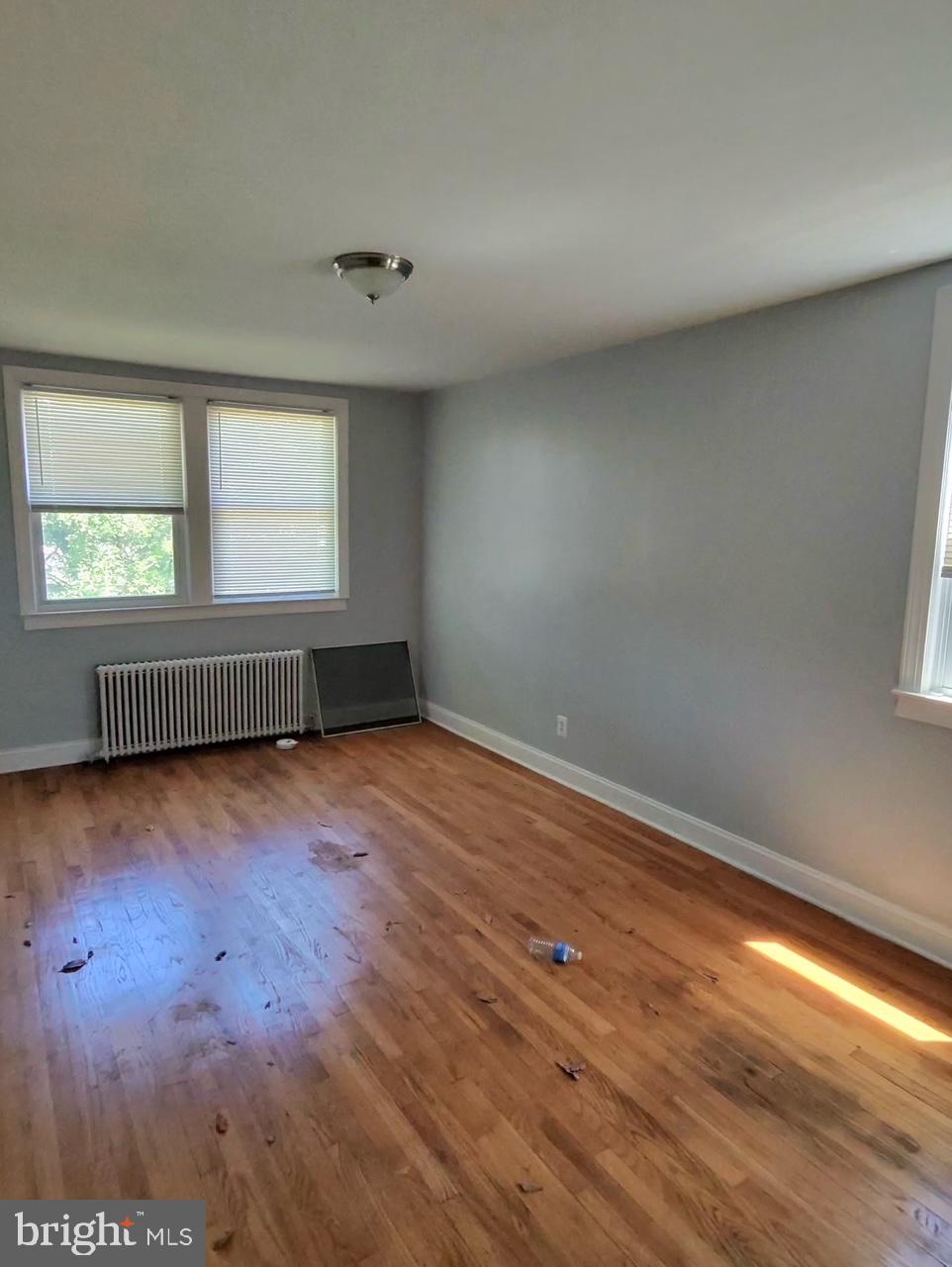 CONGRESS HEIGHTS - Commercial Sale