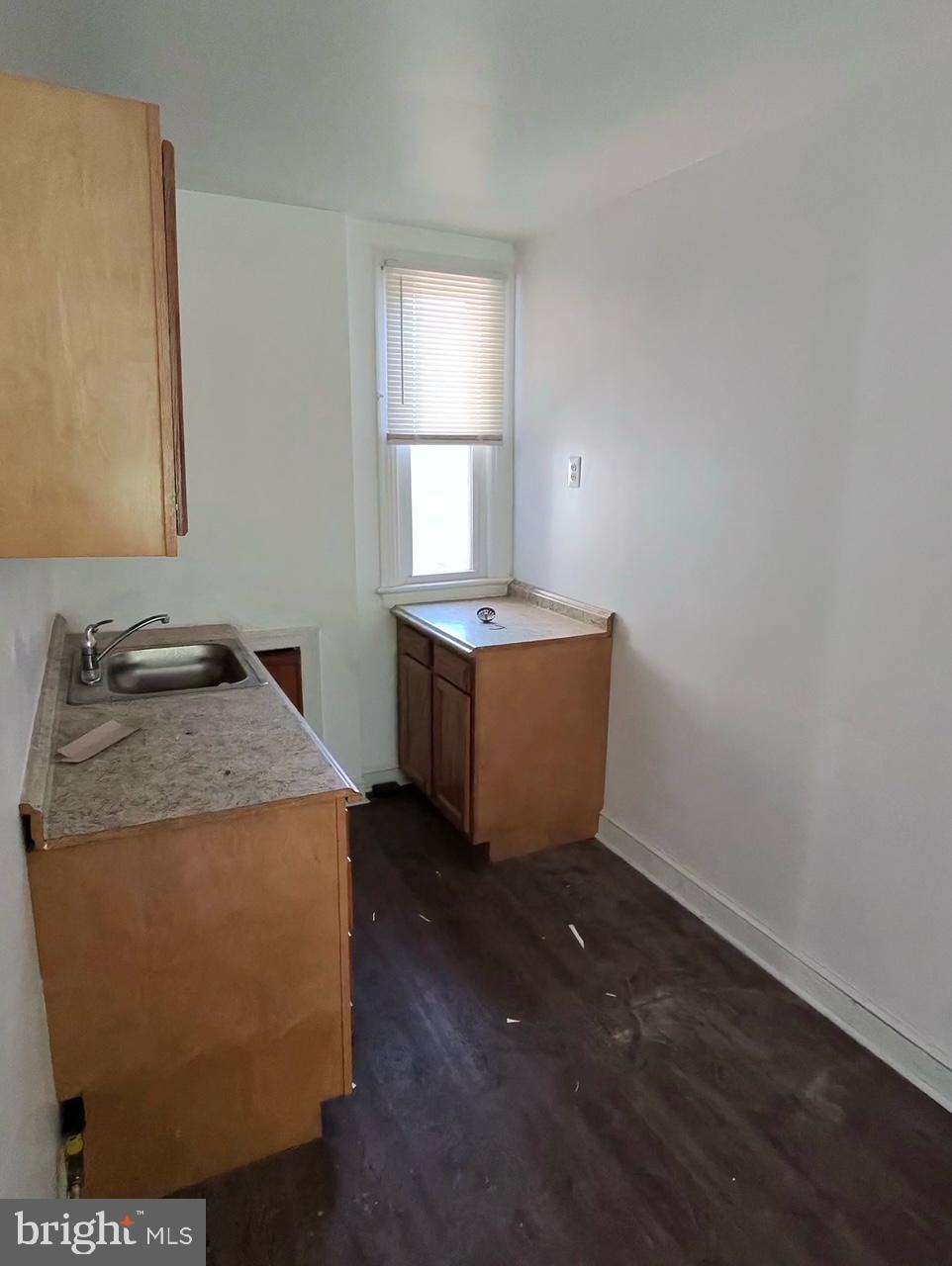 CONGRESS HEIGHTS - Commercial Sale