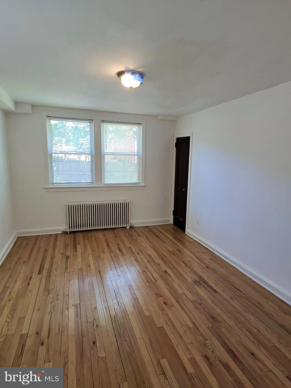 CONGRESS HEIGHTS - Commercial Sale