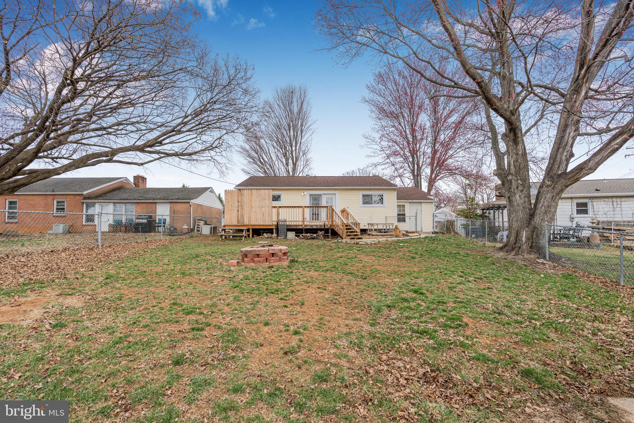 GREENBERRY HILLS - Residential