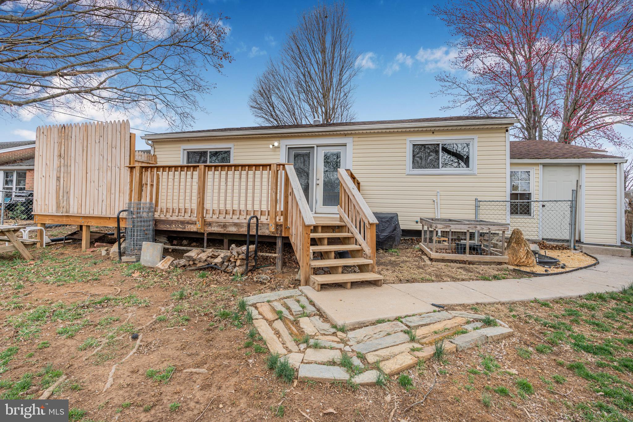 GREENBERRY HILLS - Residential