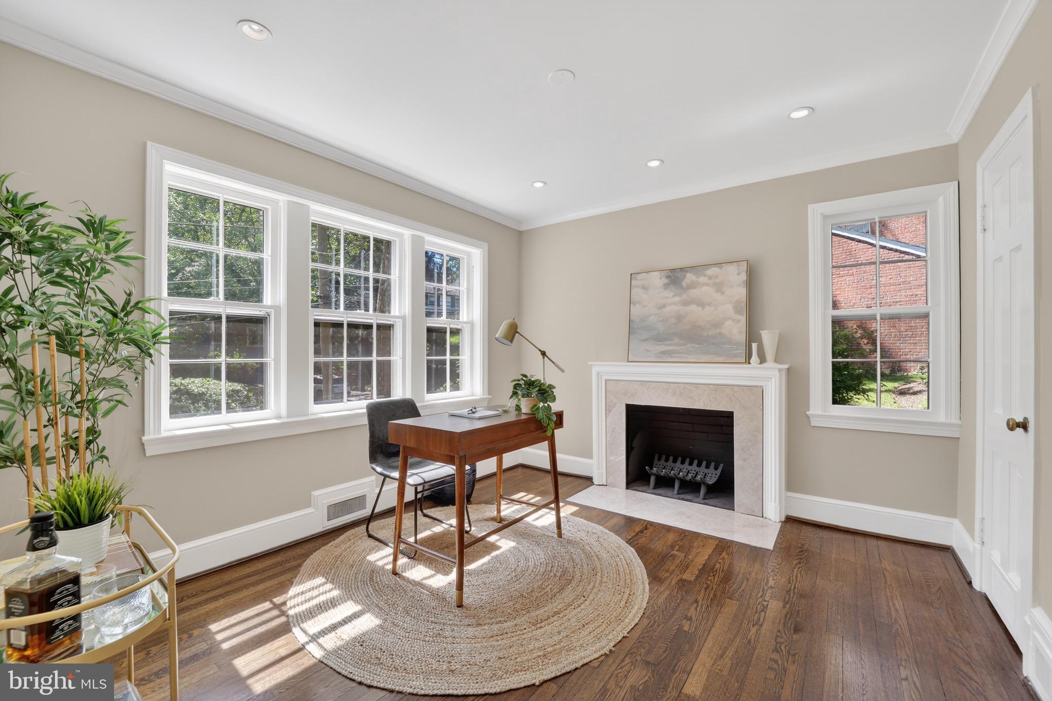 ROLLINGWOOD - Residential