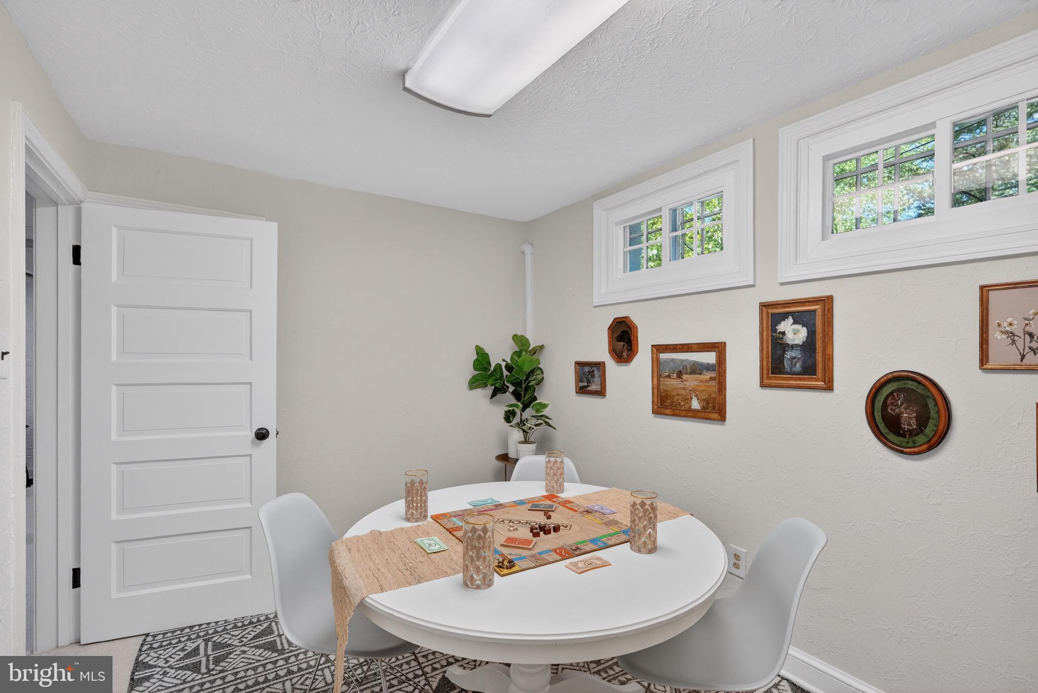 ROLLINGWOOD - Residential