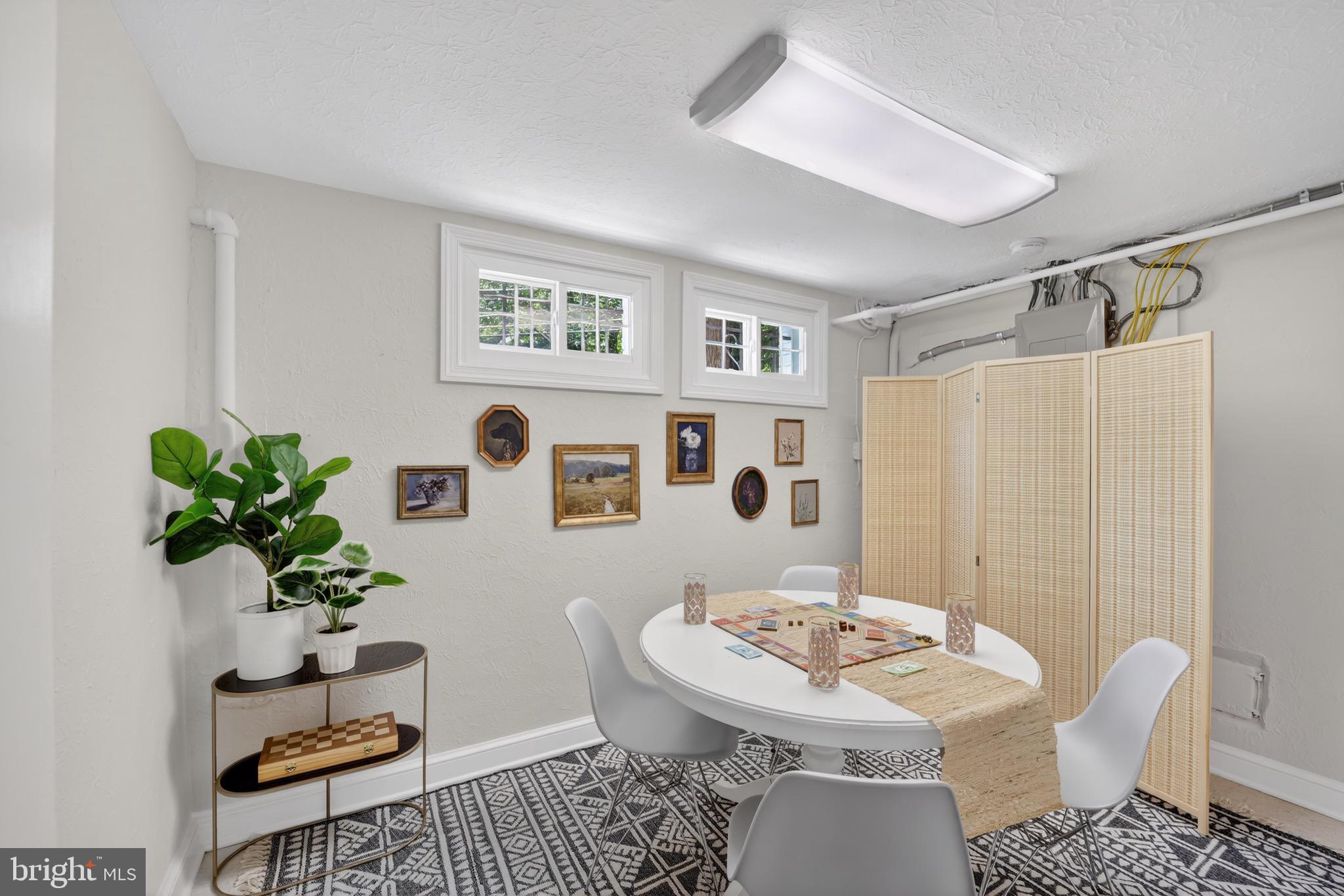 ROLLINGWOOD - Residential