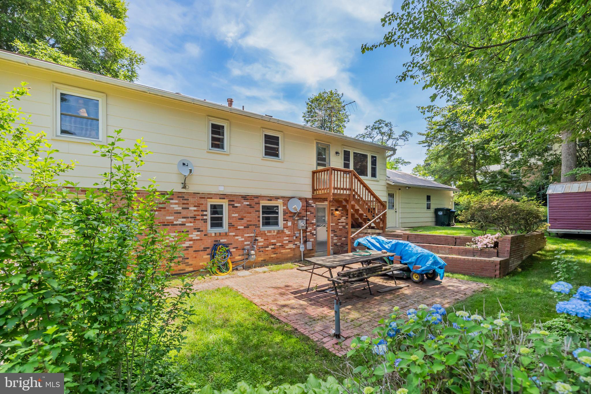 ROLLING VALLEY - Residential