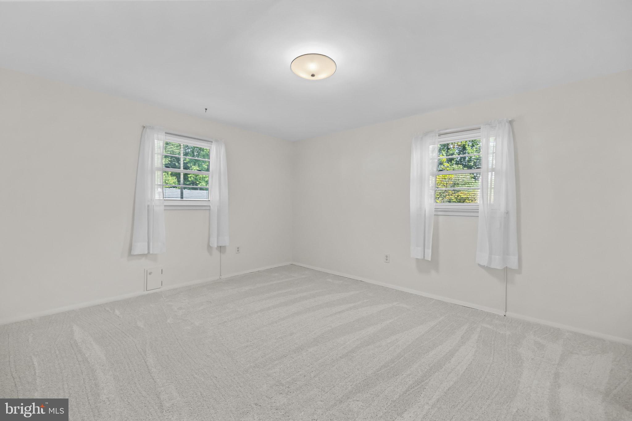 ROLLING VALLEY - Residential