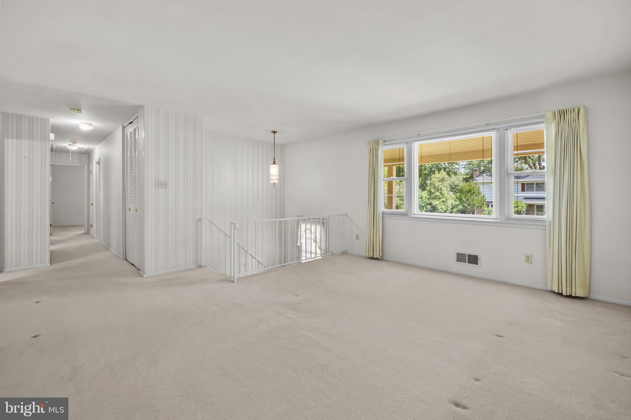ROLLING VALLEY - Residential