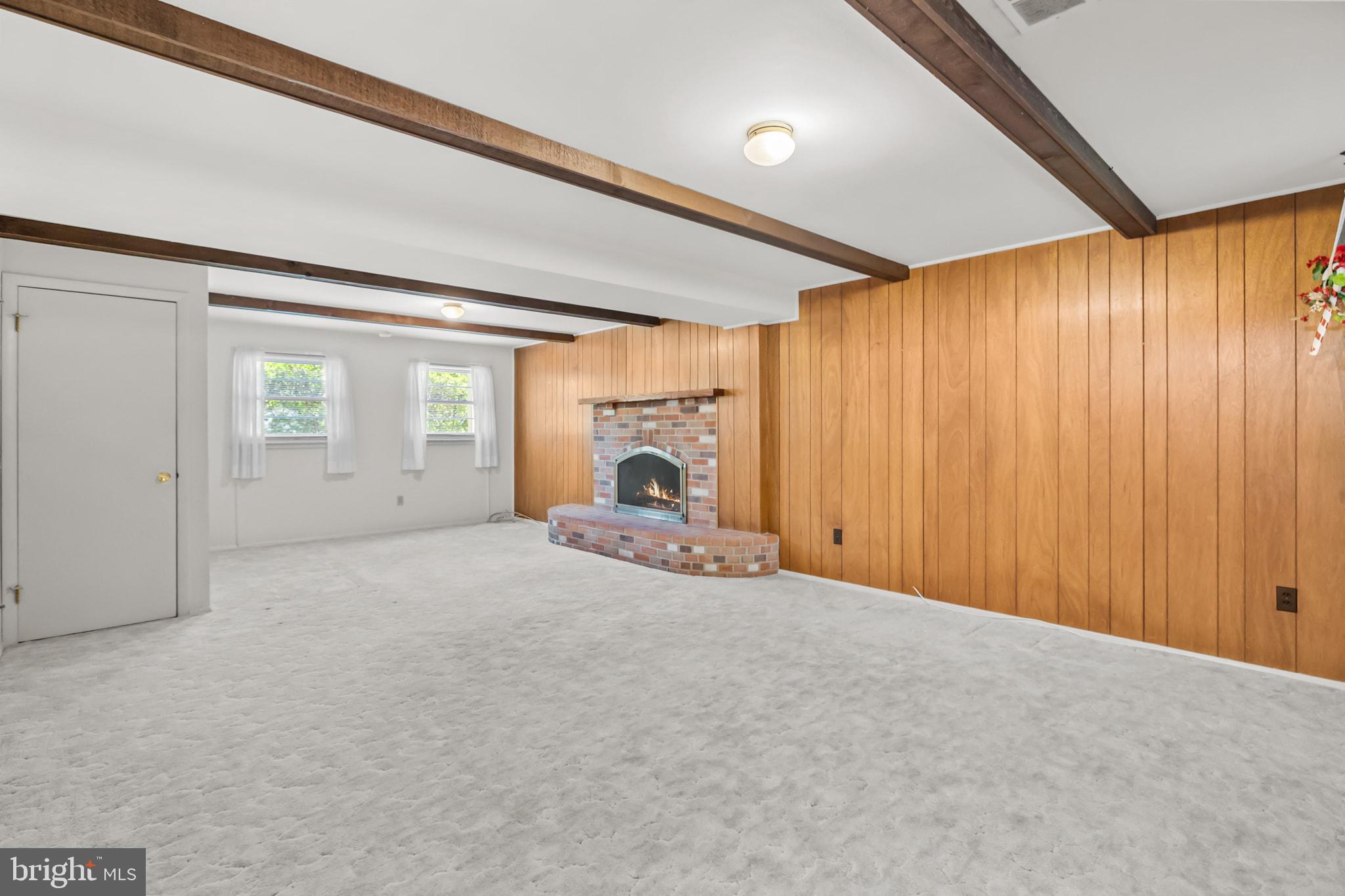 ROLLING VALLEY - Residential