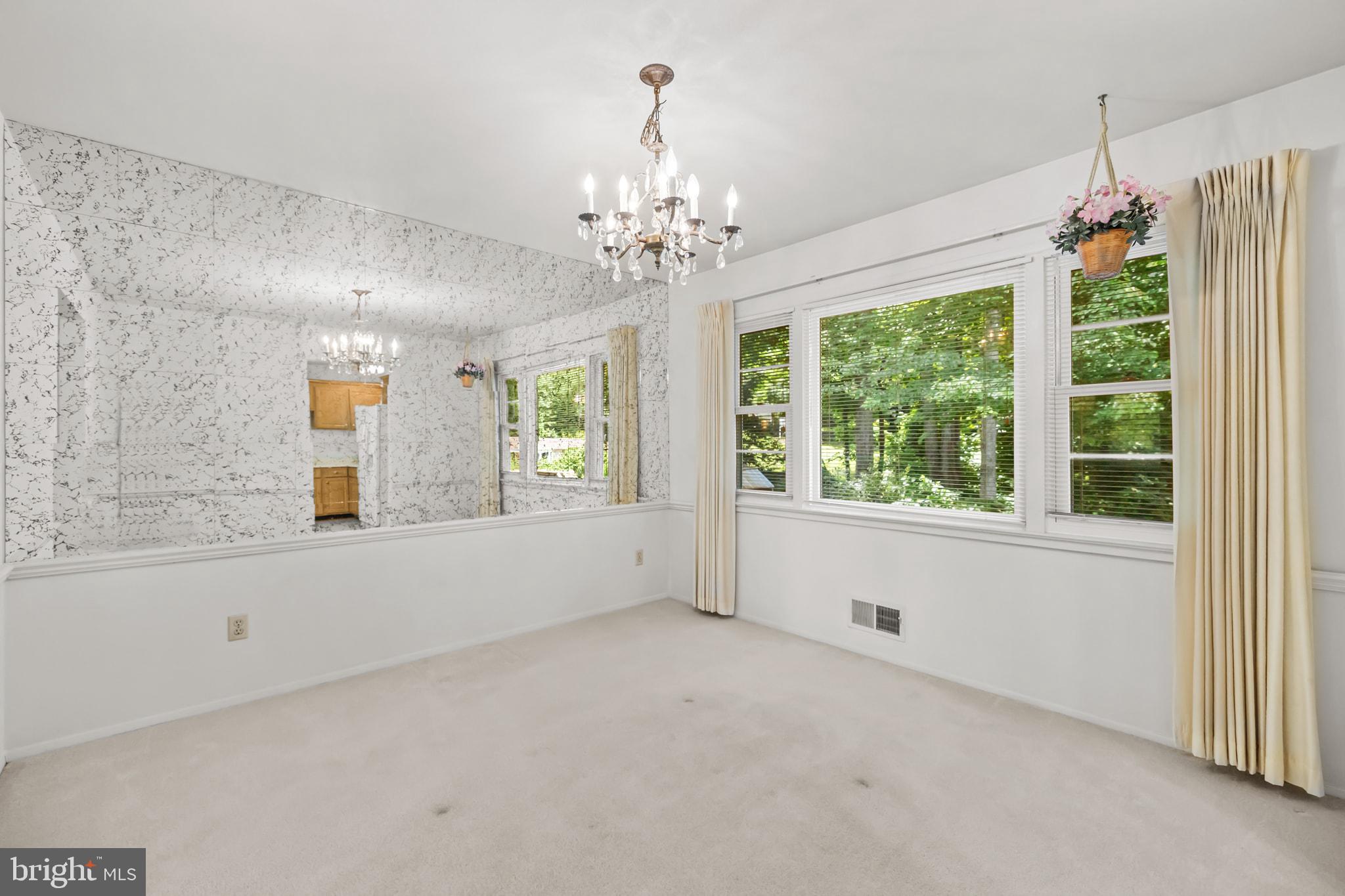 ROLLING VALLEY - Residential