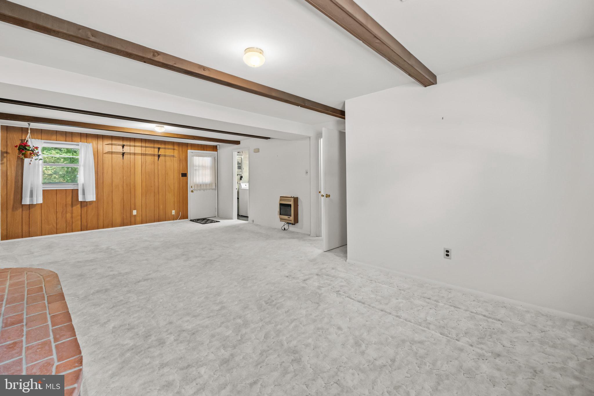 ROLLING VALLEY - Residential