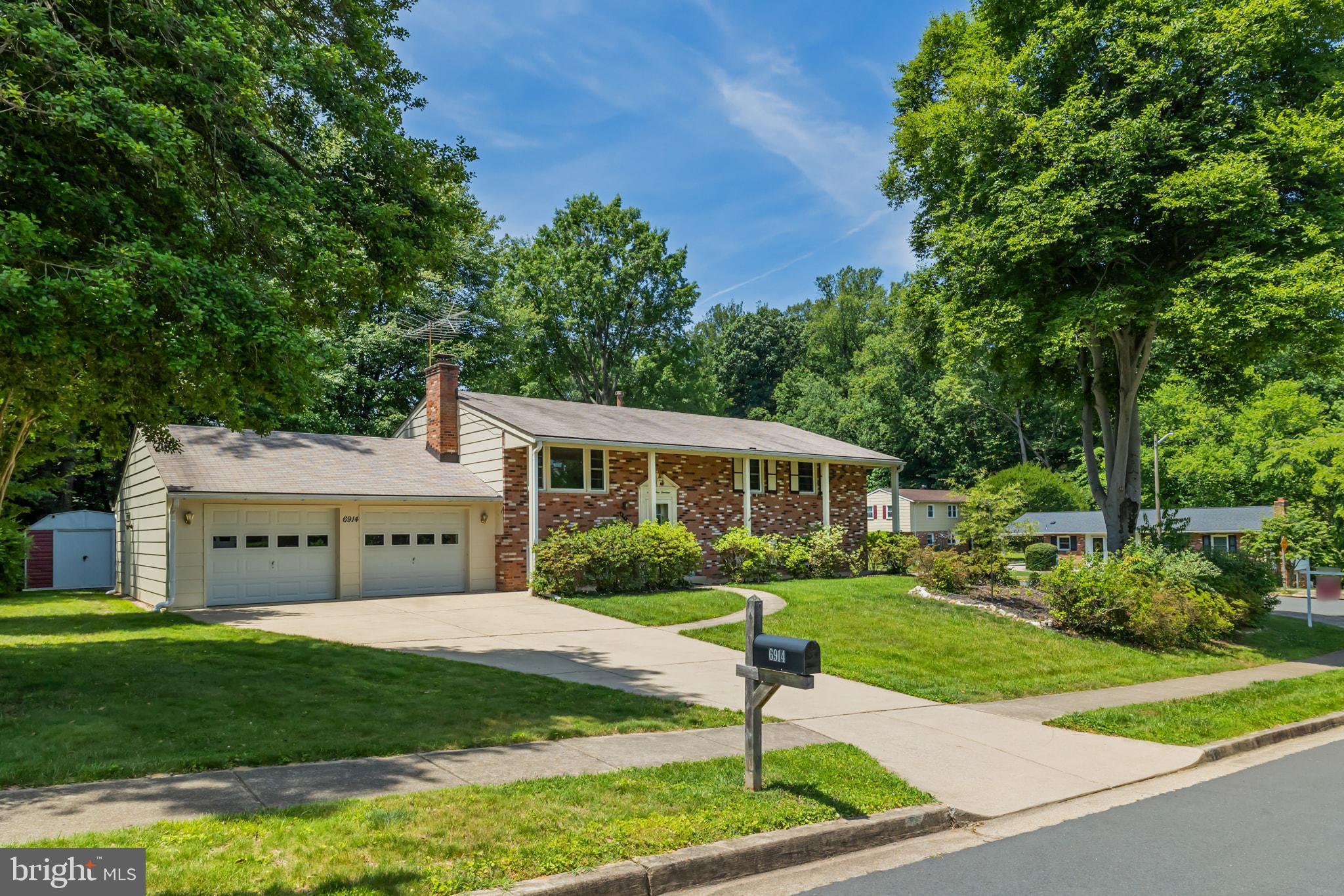ROLLING VALLEY - Residential