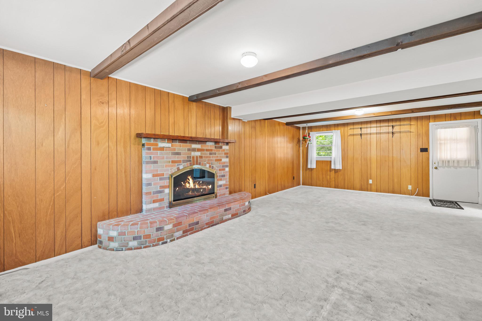 ROLLING VALLEY - Residential