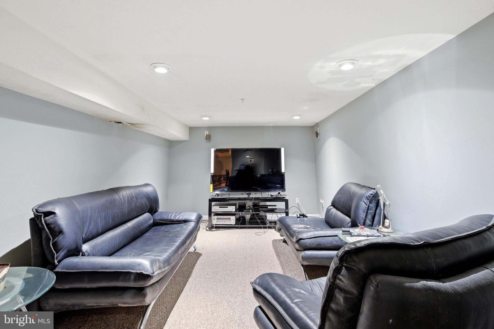PARKER MEADOWS - Residential