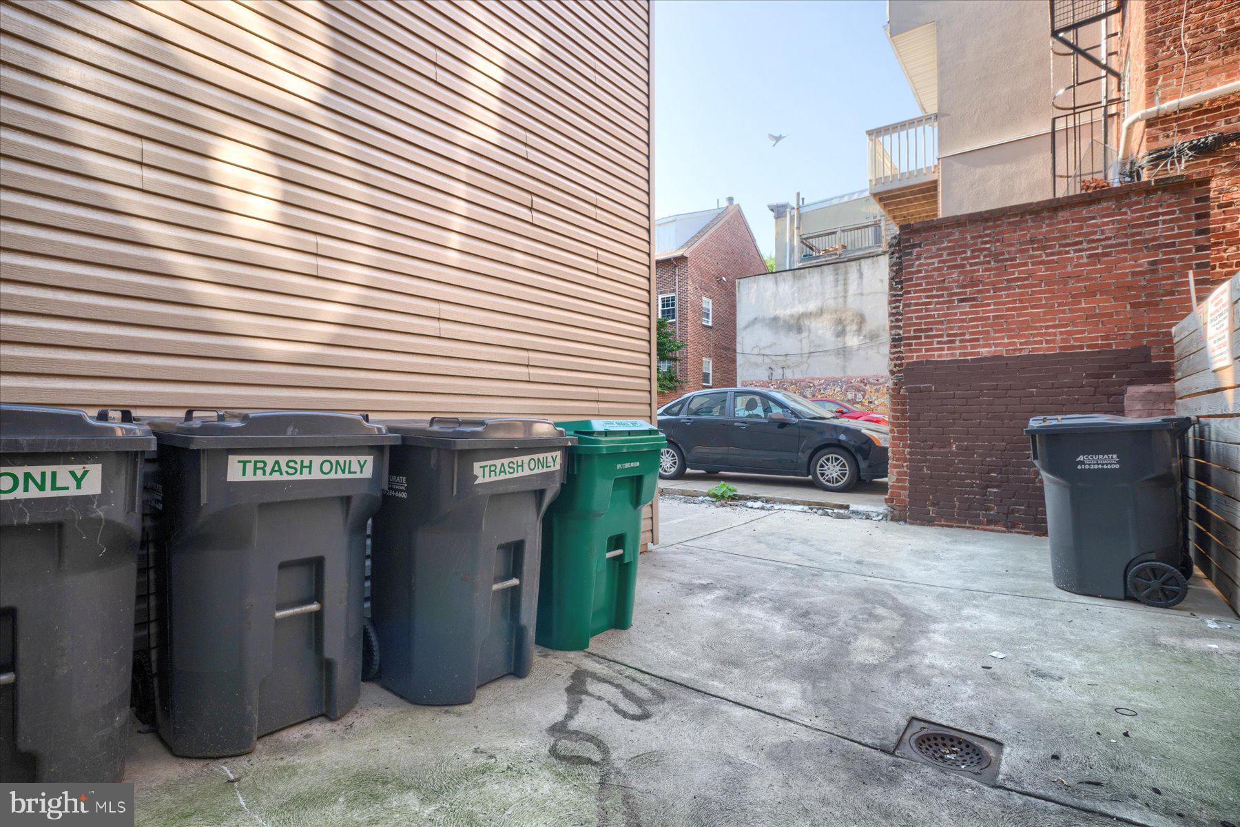 SOCIETY HILL - Residential Lease