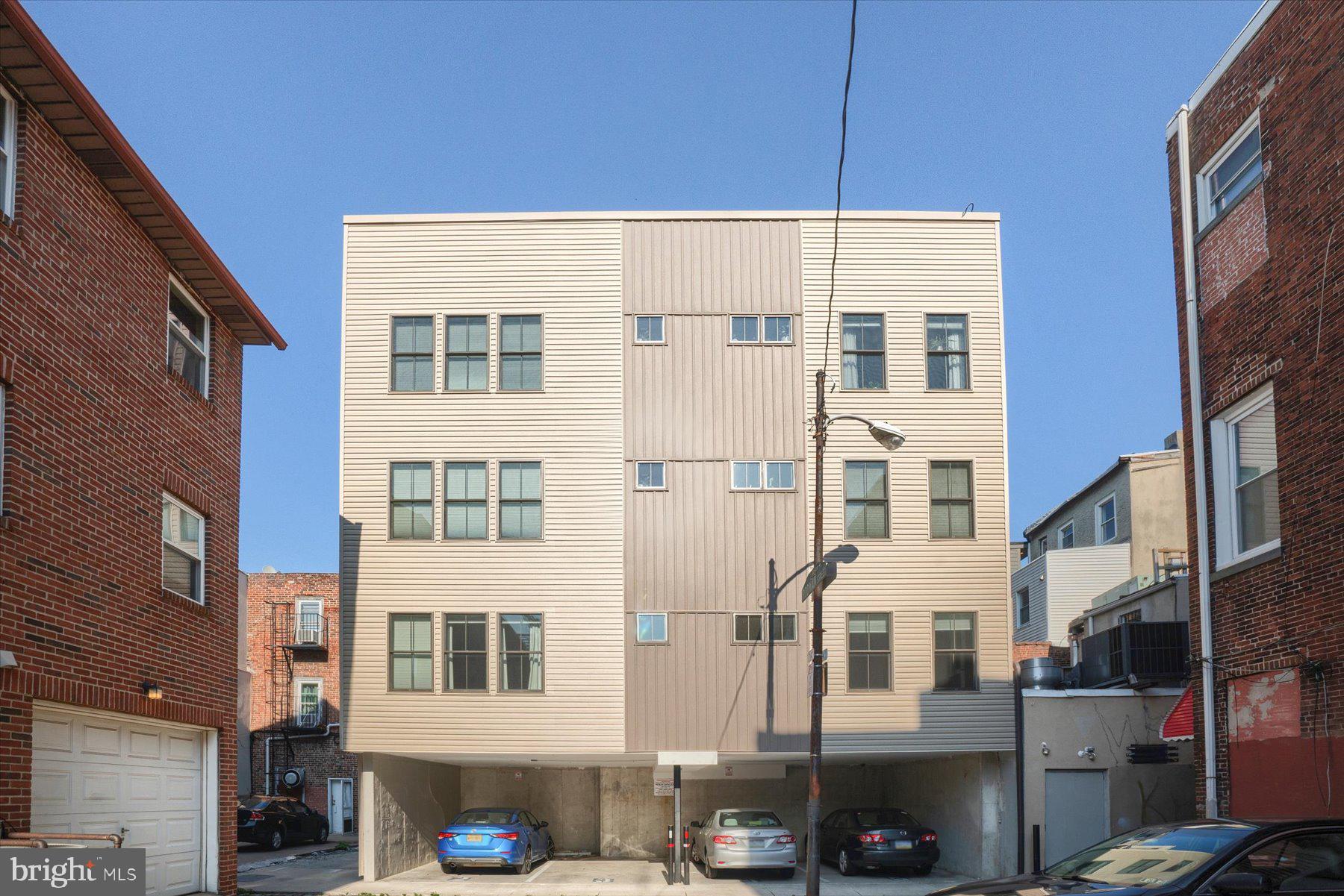 SOCIETY HILL - Residential Lease