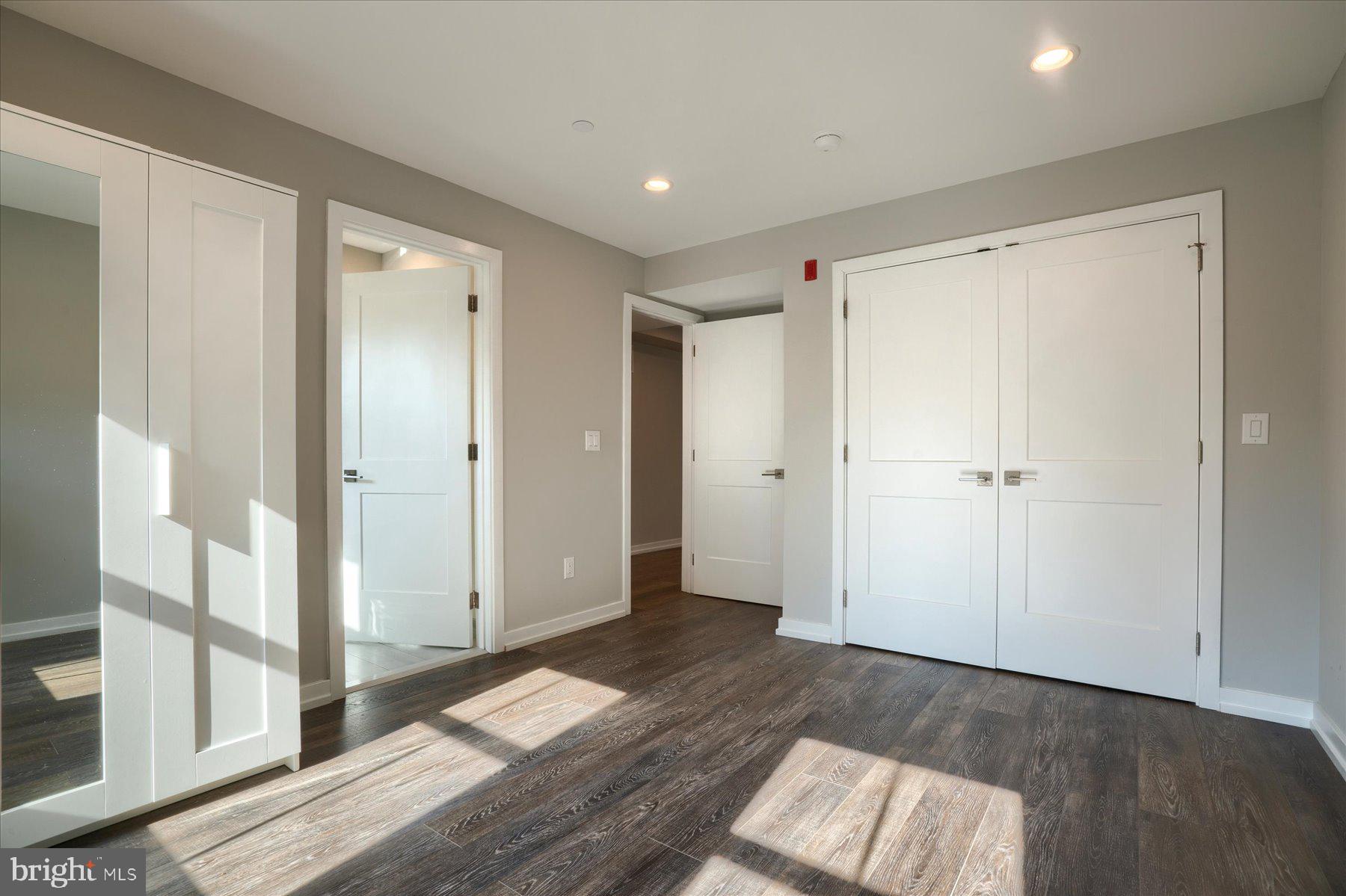 SOCIETY HILL - Residential Lease