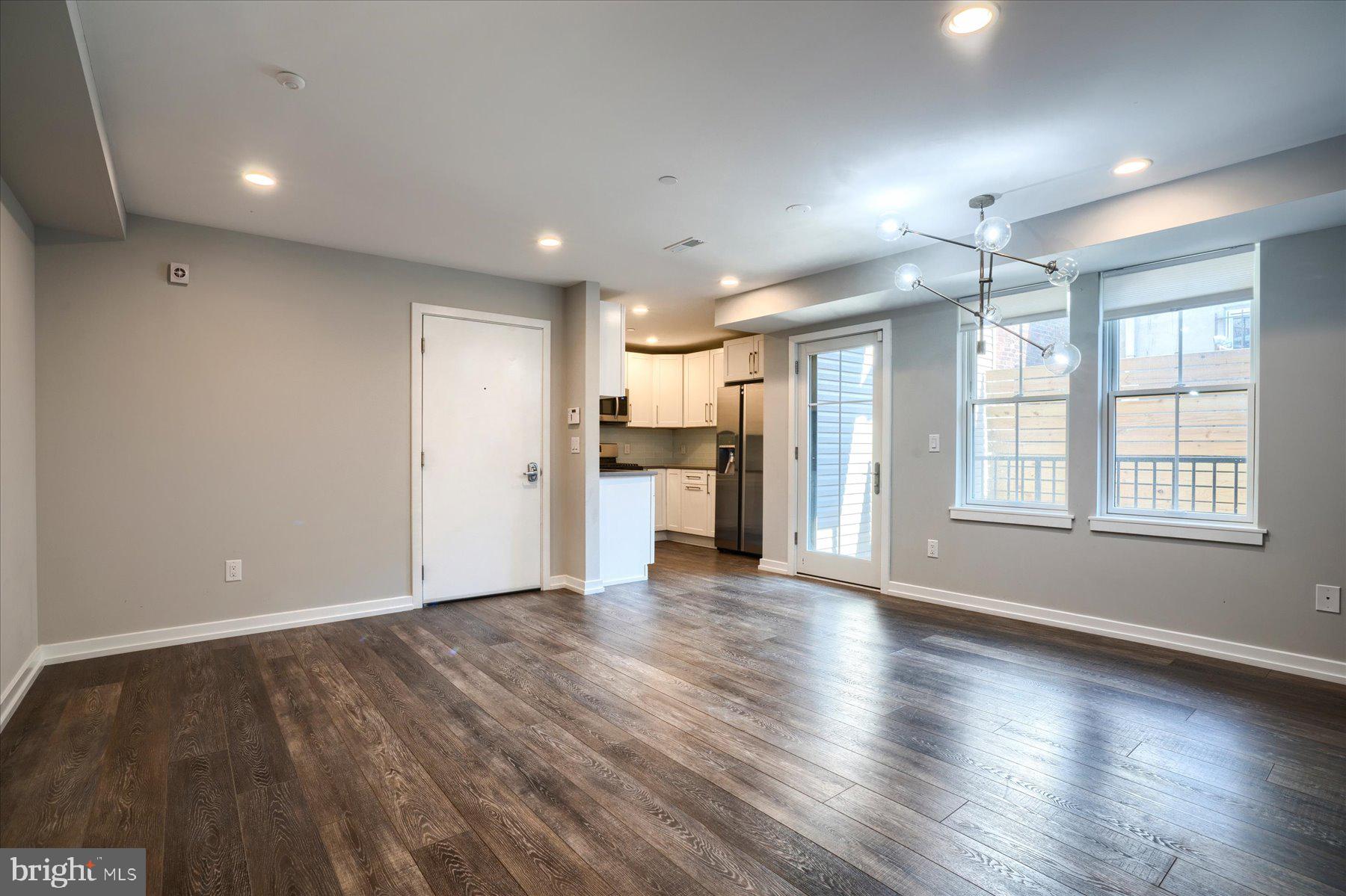 SOCIETY HILL - Residential Lease
