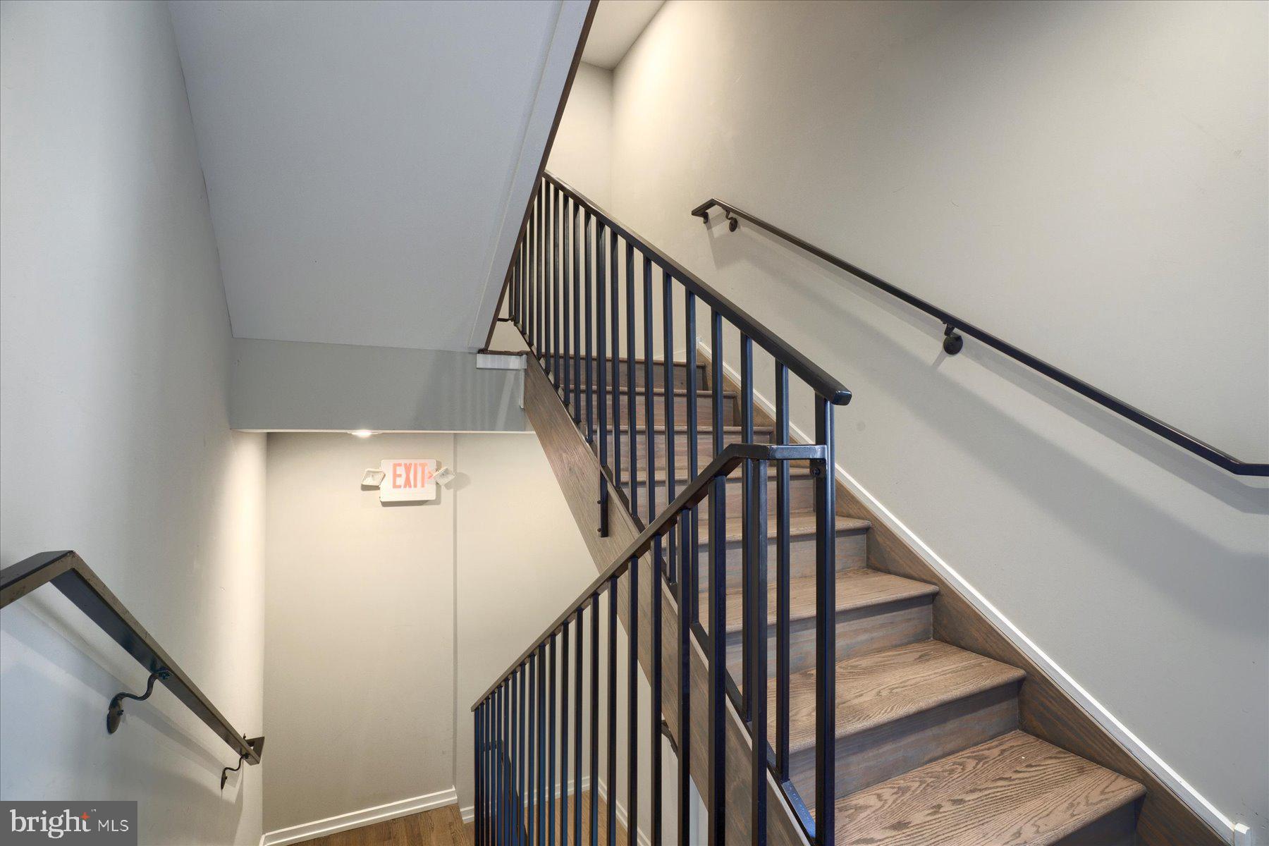 SOCIETY HILL - Residential Lease